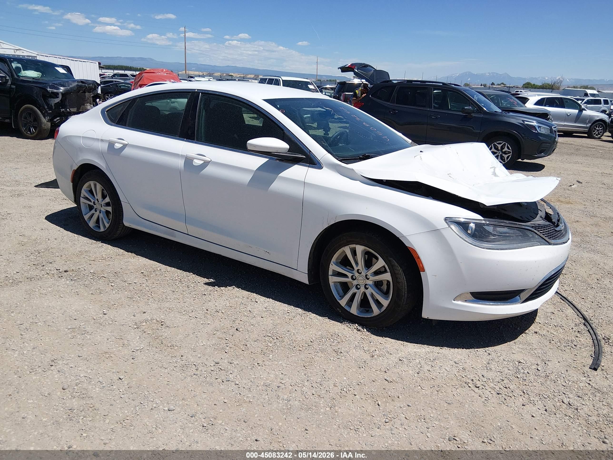 2015 Chrysler 200 Limited White vin: 1C3CCCAB1FN503512