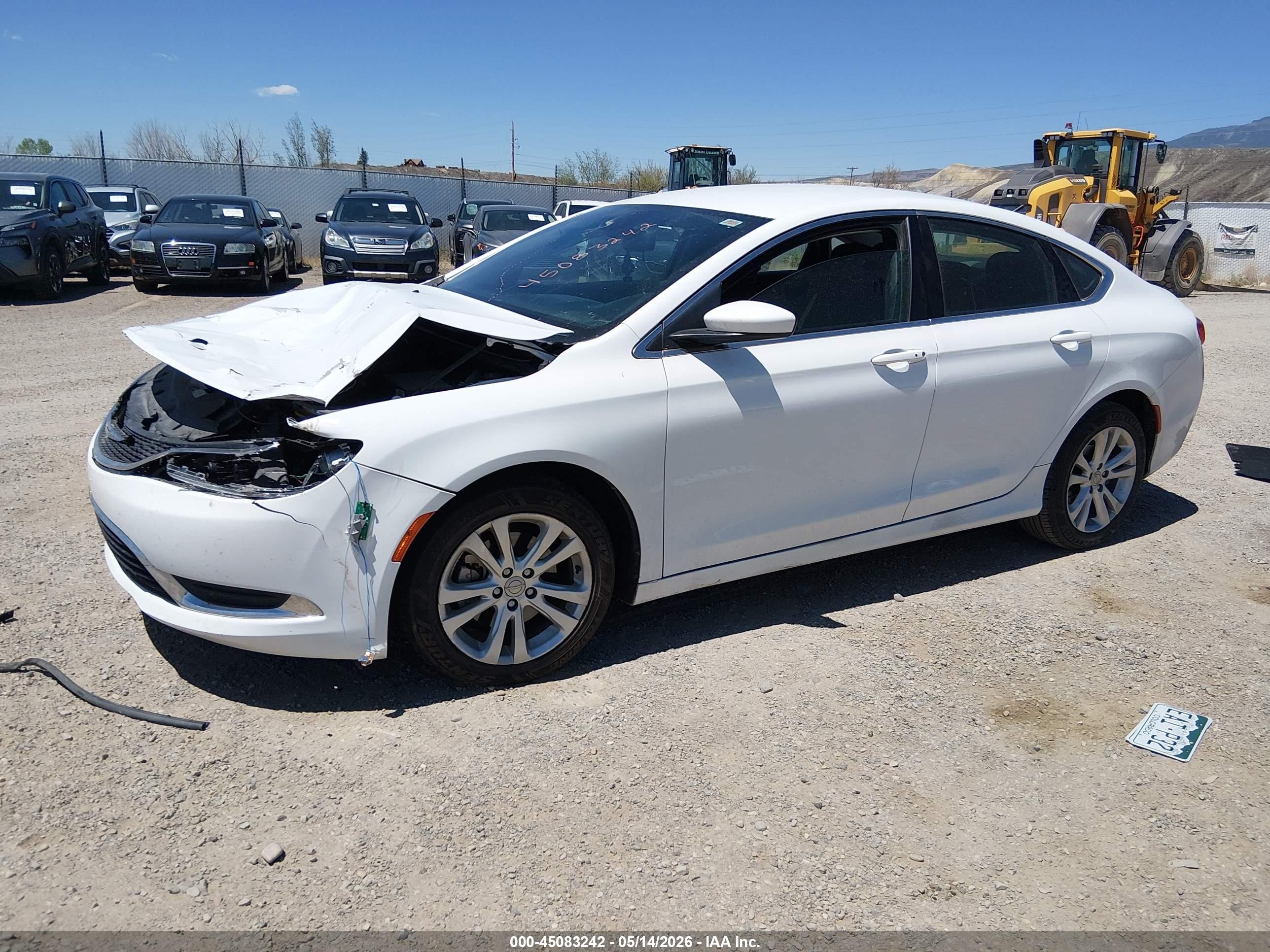 2015 Chrysler 200 Limited White vin: 1C3CCCAB1FN503512