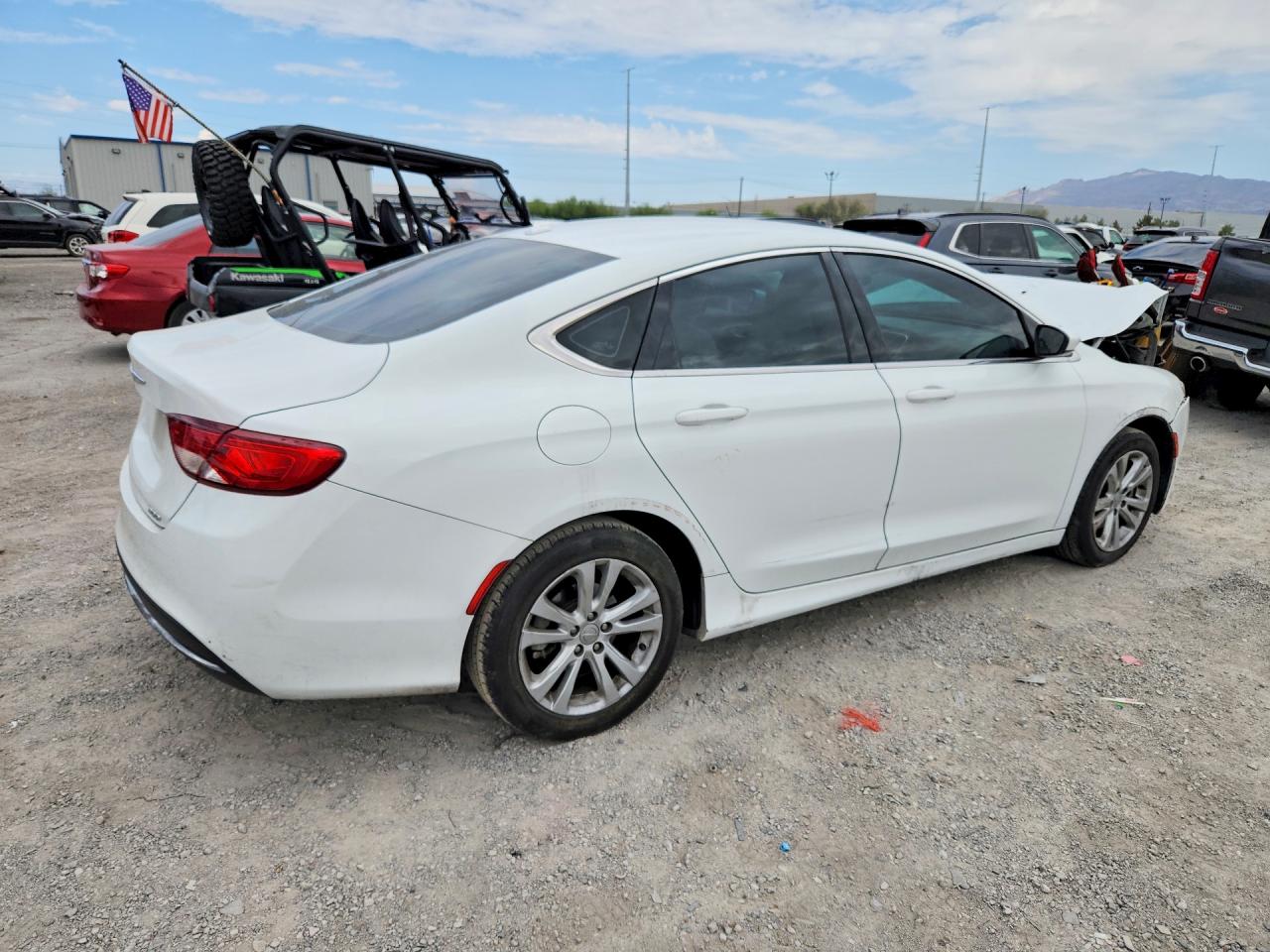 2015 Chrysler 200 Limited Белый vin: 1C3CCCAB1FN537255
