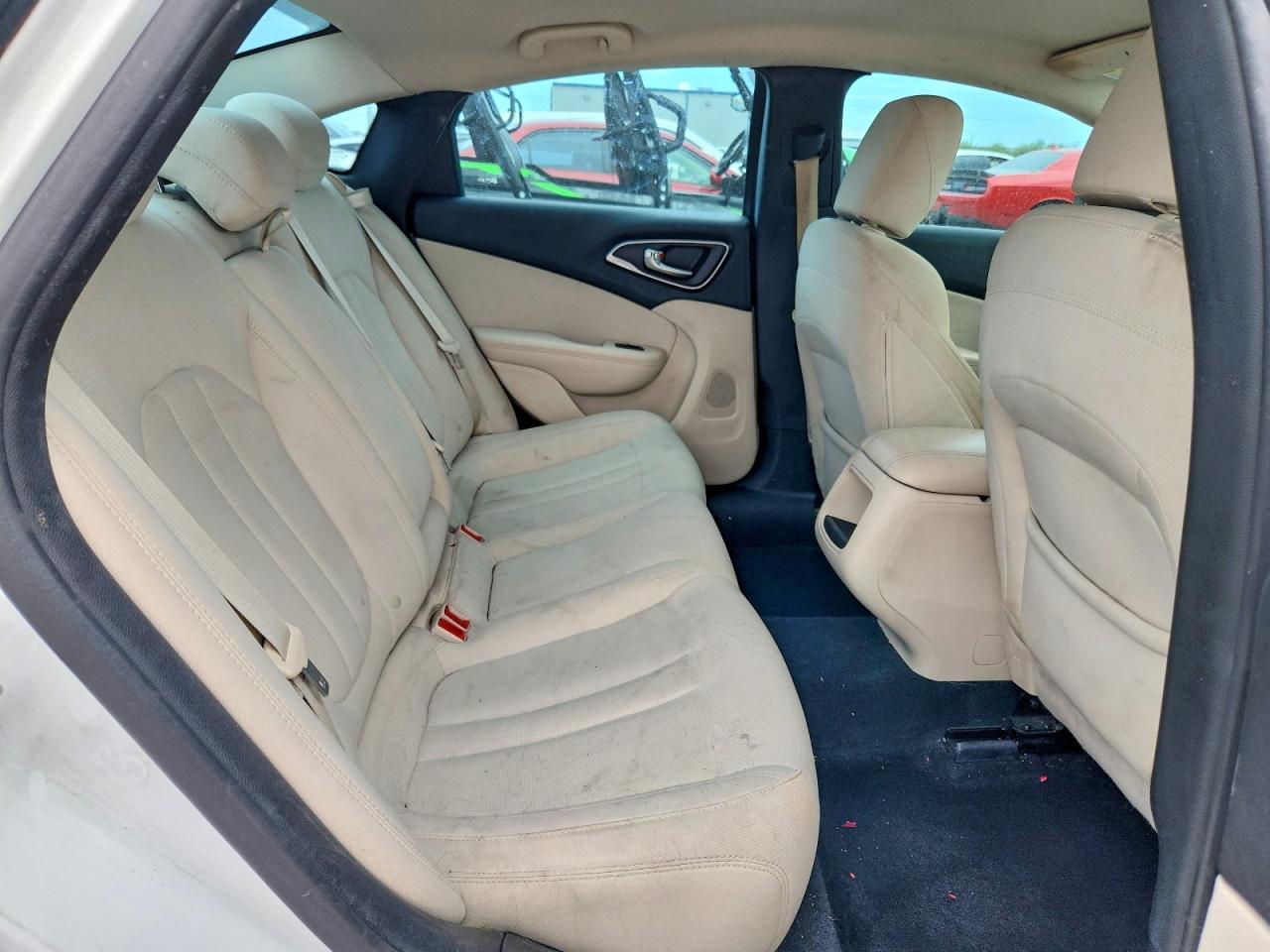 2015 Chrysler 200 Limited Белый vin: 1C3CCCAB1FN537255
