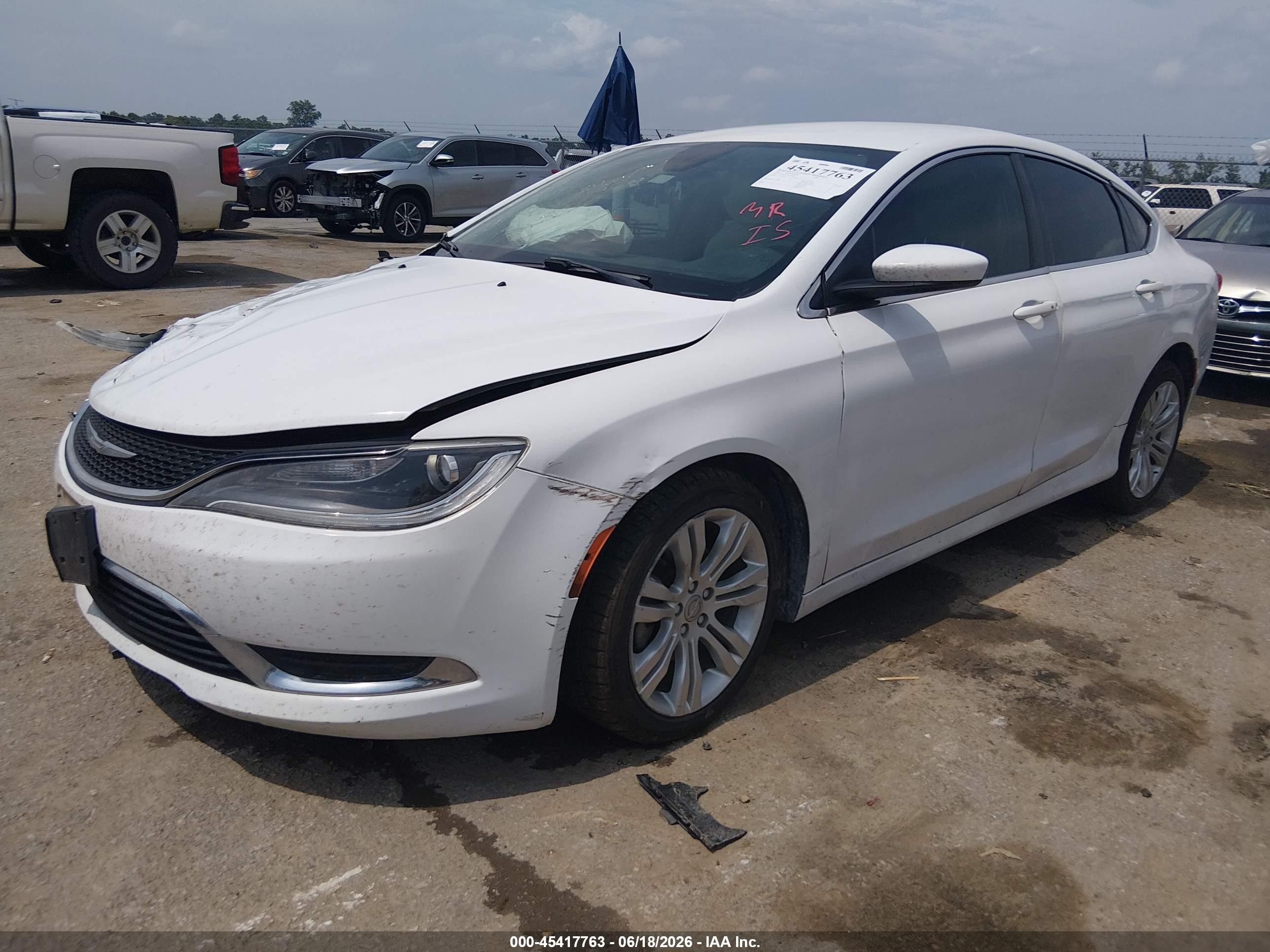 2015 Chrysler 200 Limited White vin: 1C3CCCAB1FN557795