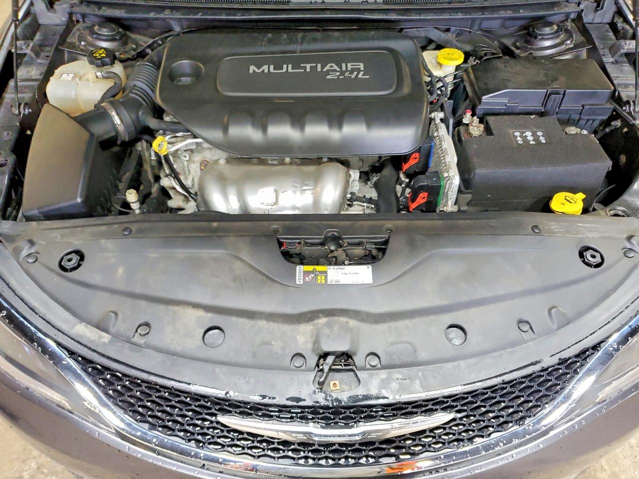 2015 Chrysler 200 Limited Gray vin: 1C3CCCAB1FN569316