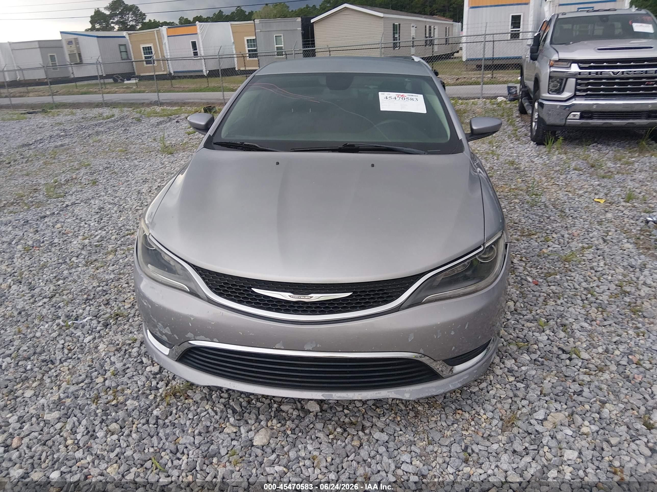2015 Chrysler 200 Limited Silver vin: 1C3CCCAB1FN577447