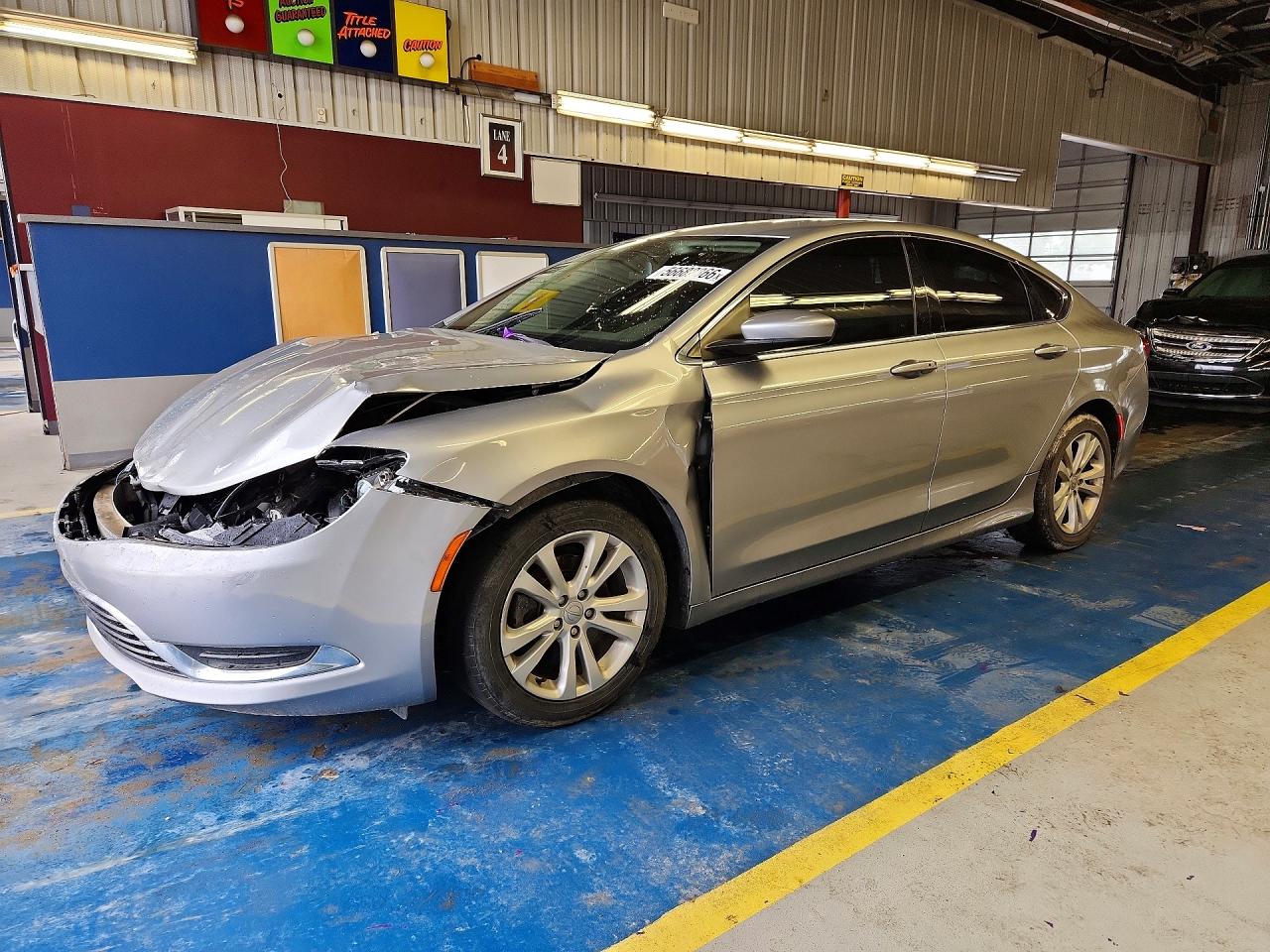 2015 Chrysler 200 Limited Серебряный vin: 1C3CCCAB1FN649215