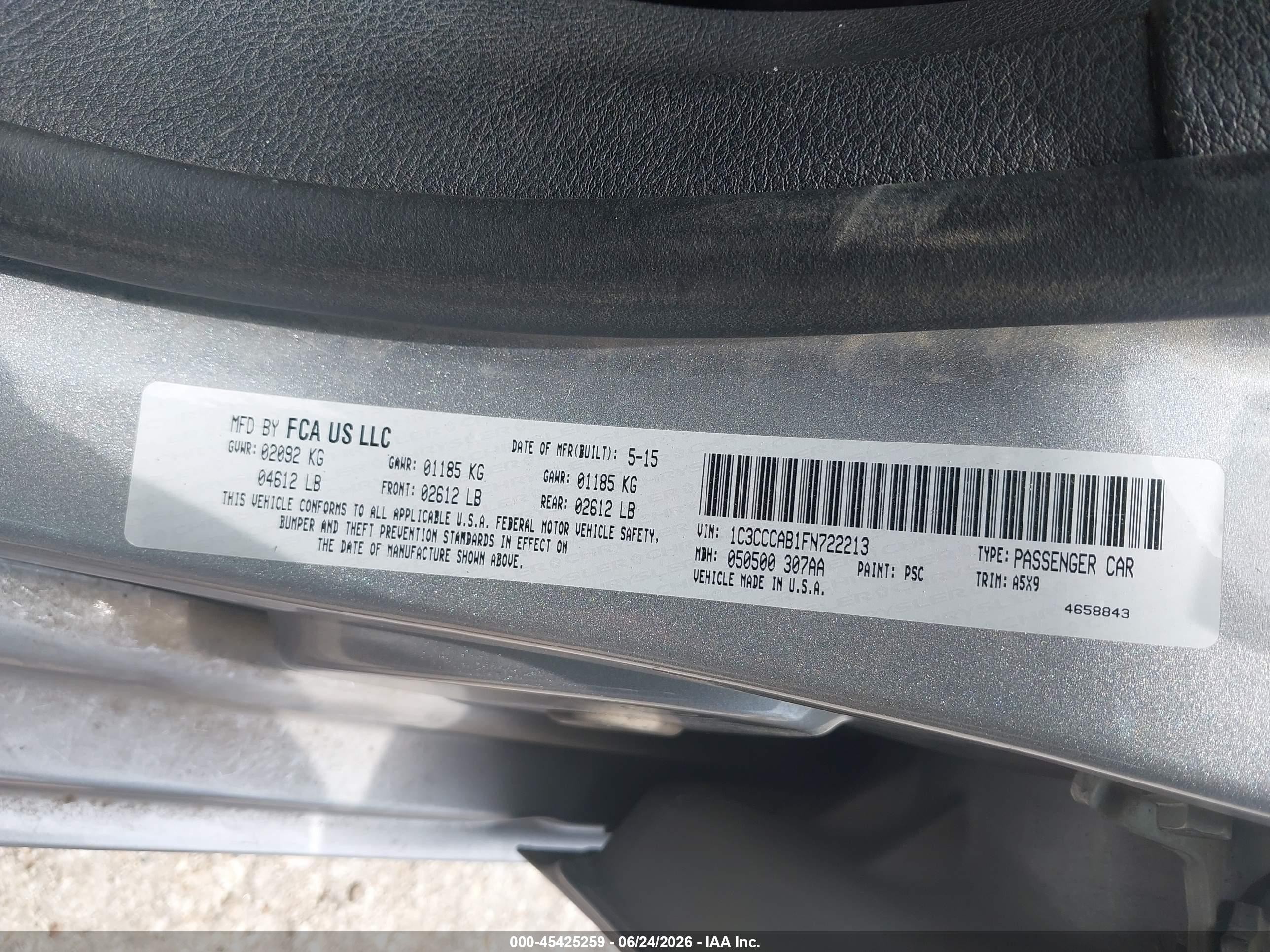 2015 Chrysler 200 Limited Серебряный vin: 1C3CCCAB1FN722213