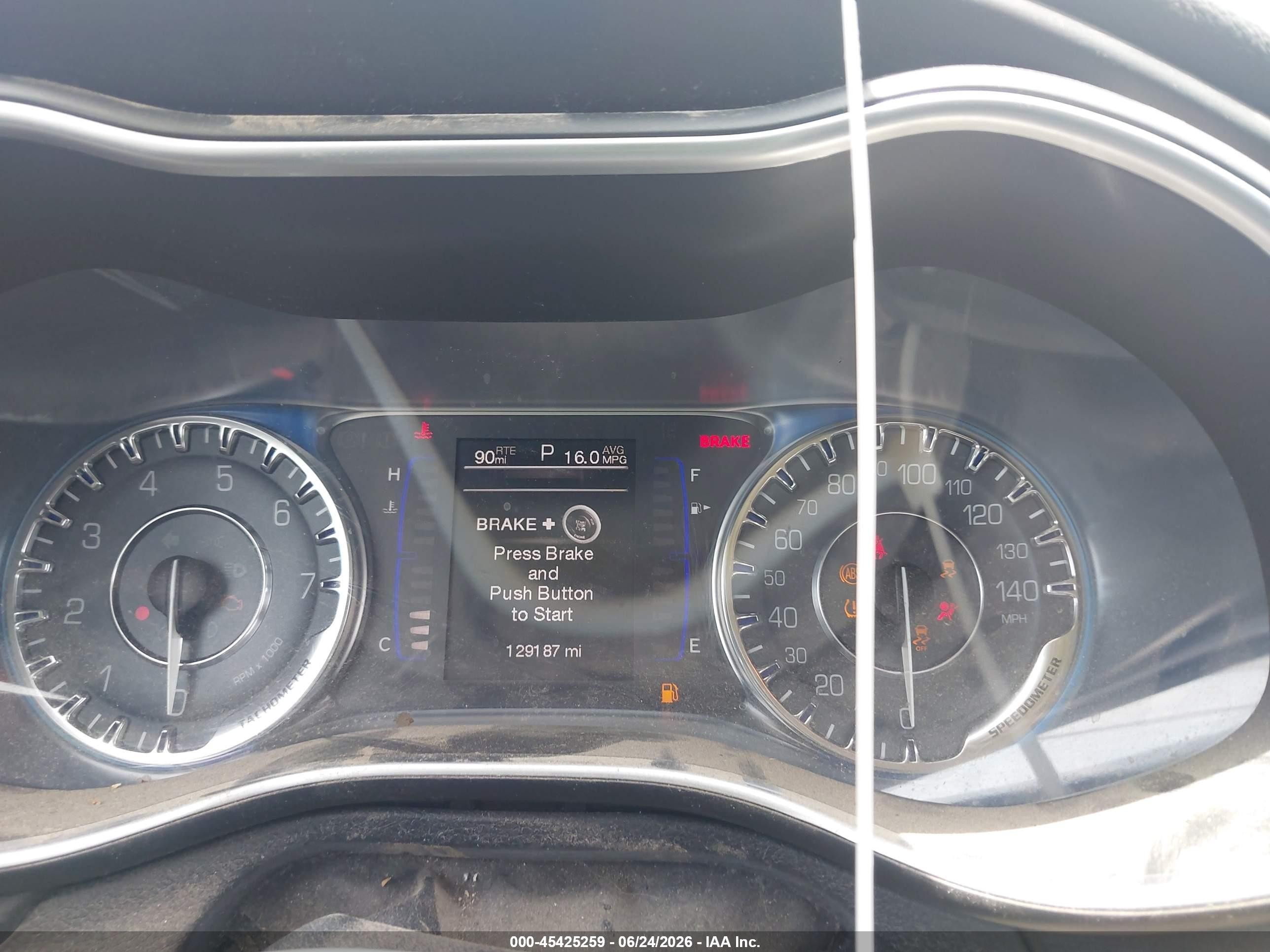 2015 Chrysler 200 Limited Серебряный vin: 1C3CCCAB1FN722213