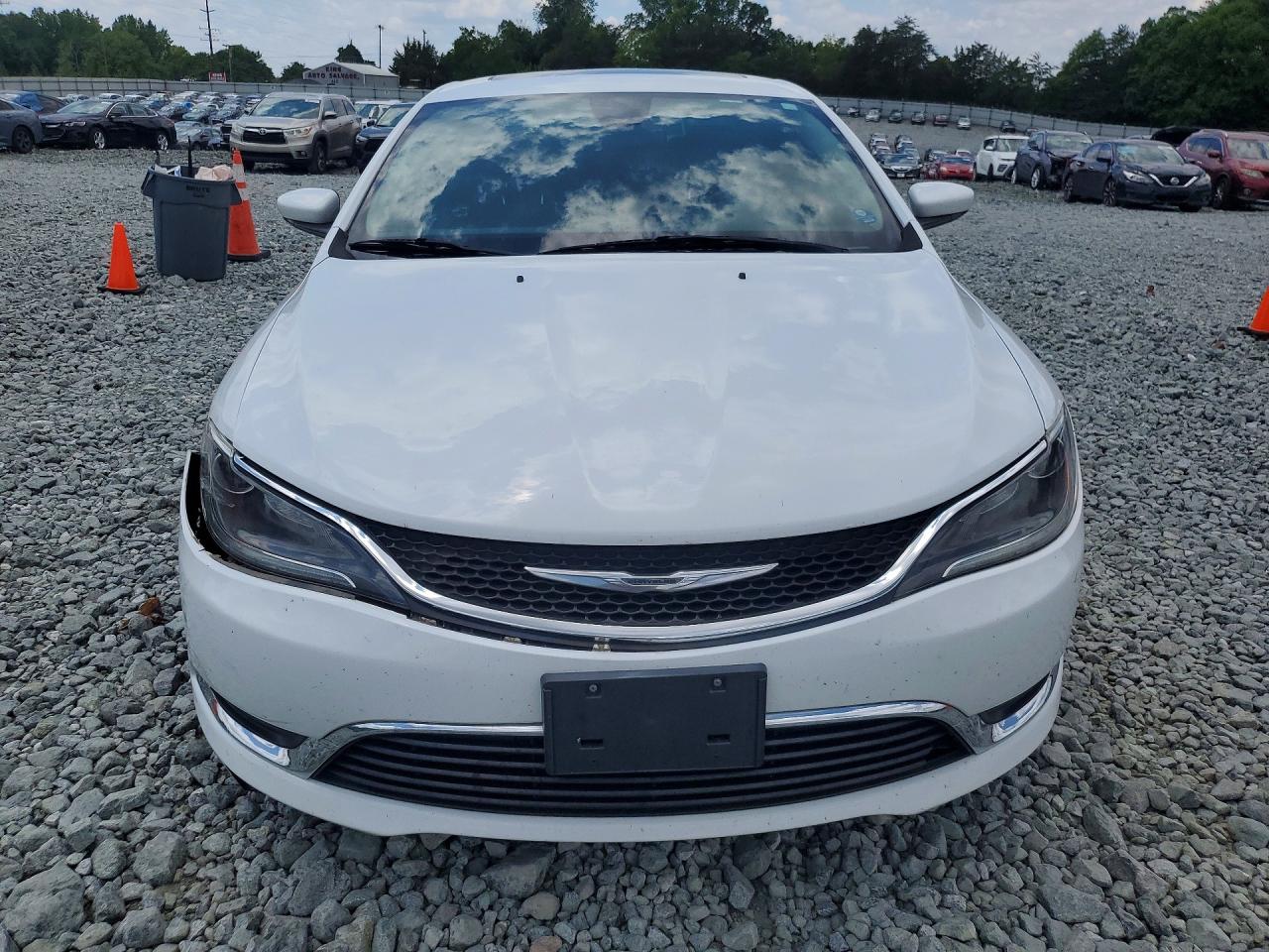 2015 Chrysler 200 Limited White vin: 1C3CCCAB1FN732241