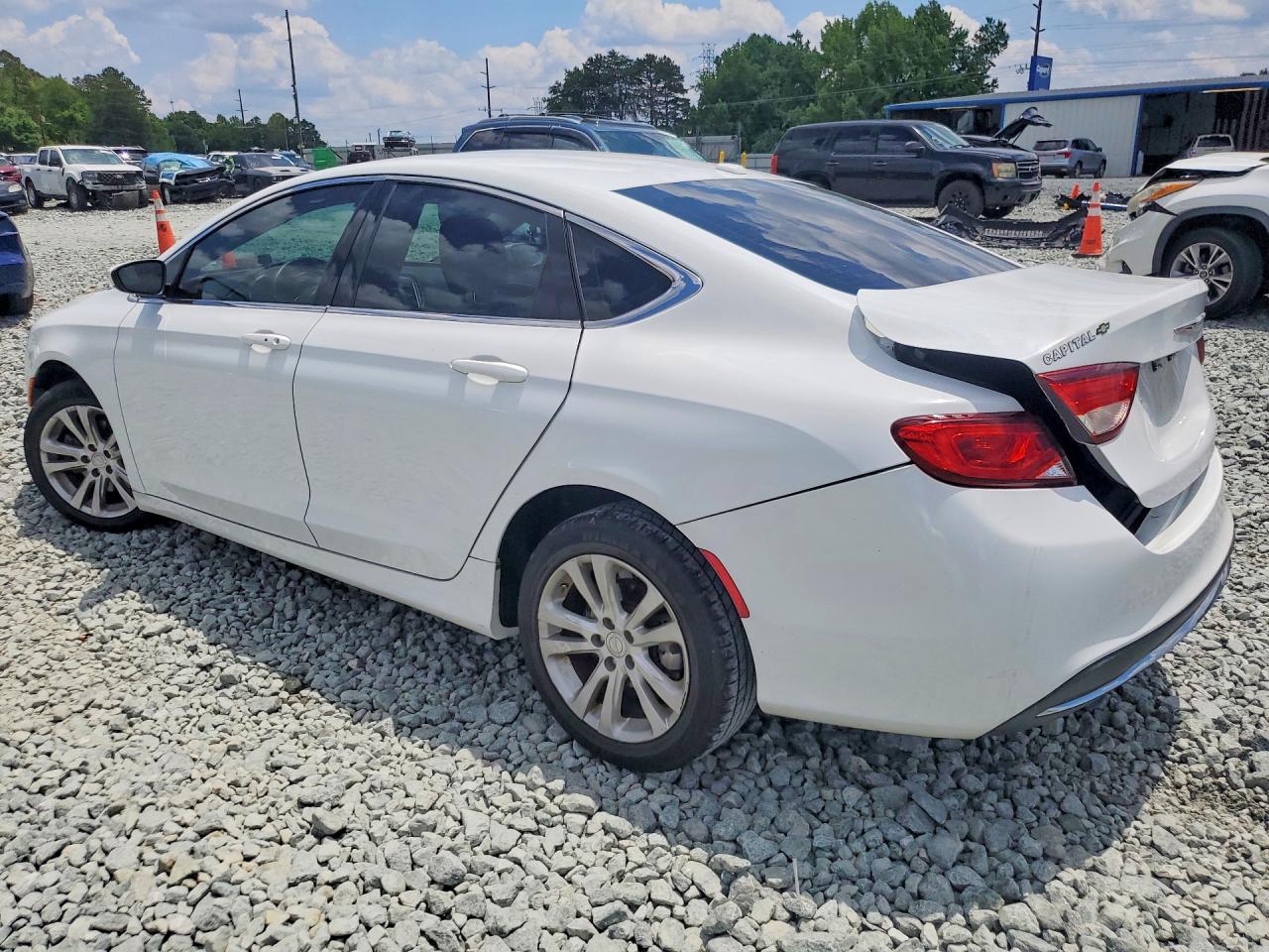 2015 Chrysler 200 Limited White vin: 1C3CCCAB1FN732241
