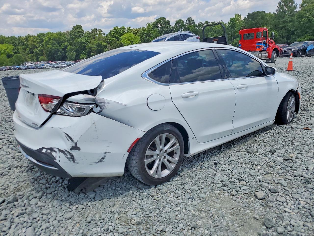 2015 Chrysler 200 Limited White vin: 1C3CCCAB1FN732241