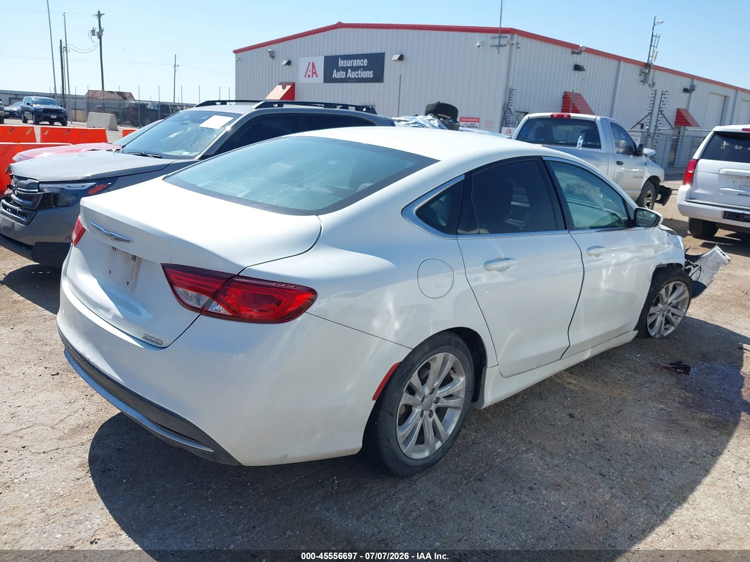 2015 Chrysler 200 Limited White vin: 1C3CCCAB1FN742350