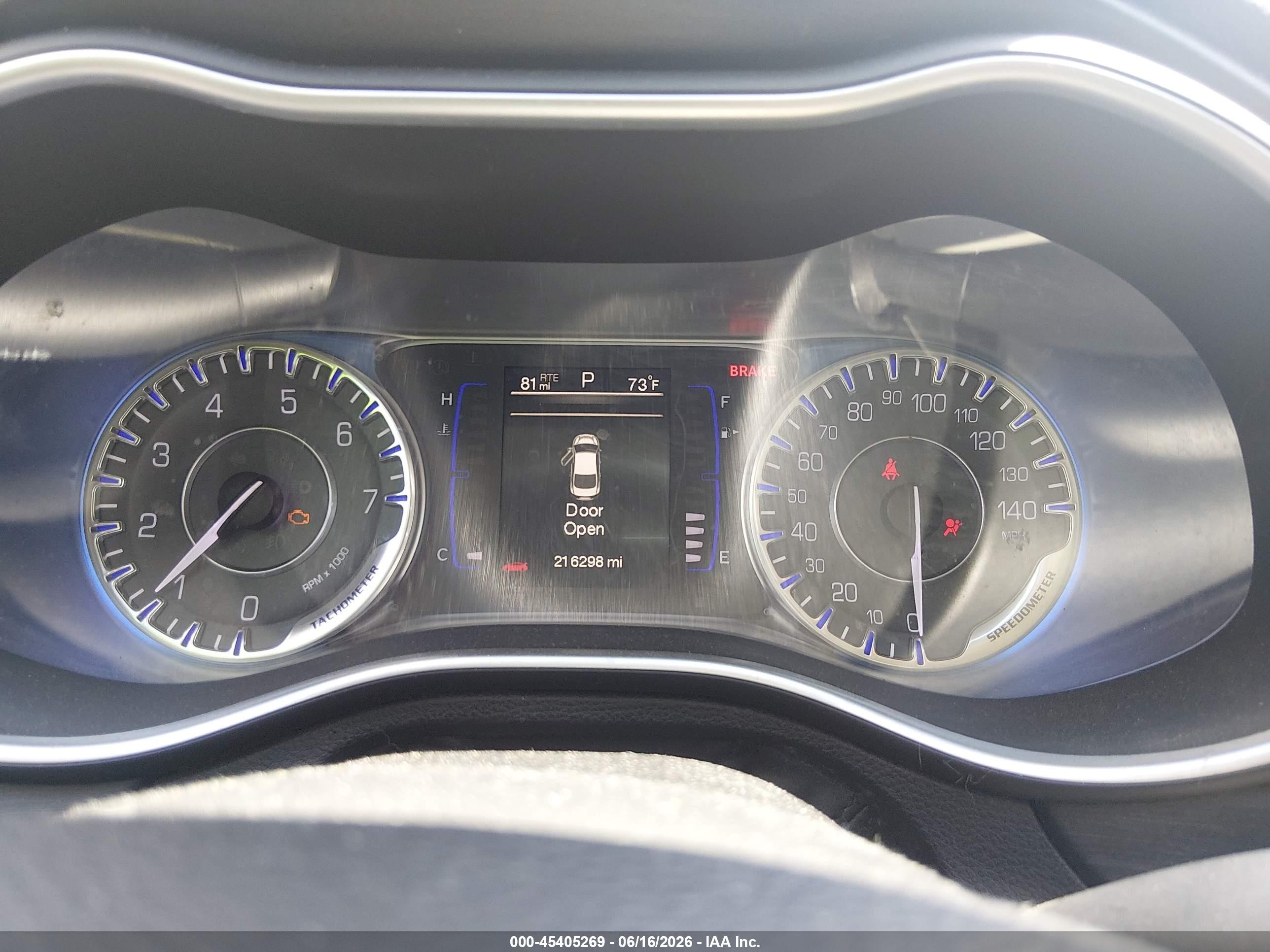 2015 Chrysler 200 Limited Белый vin: 1C3CCCAB2FN525258