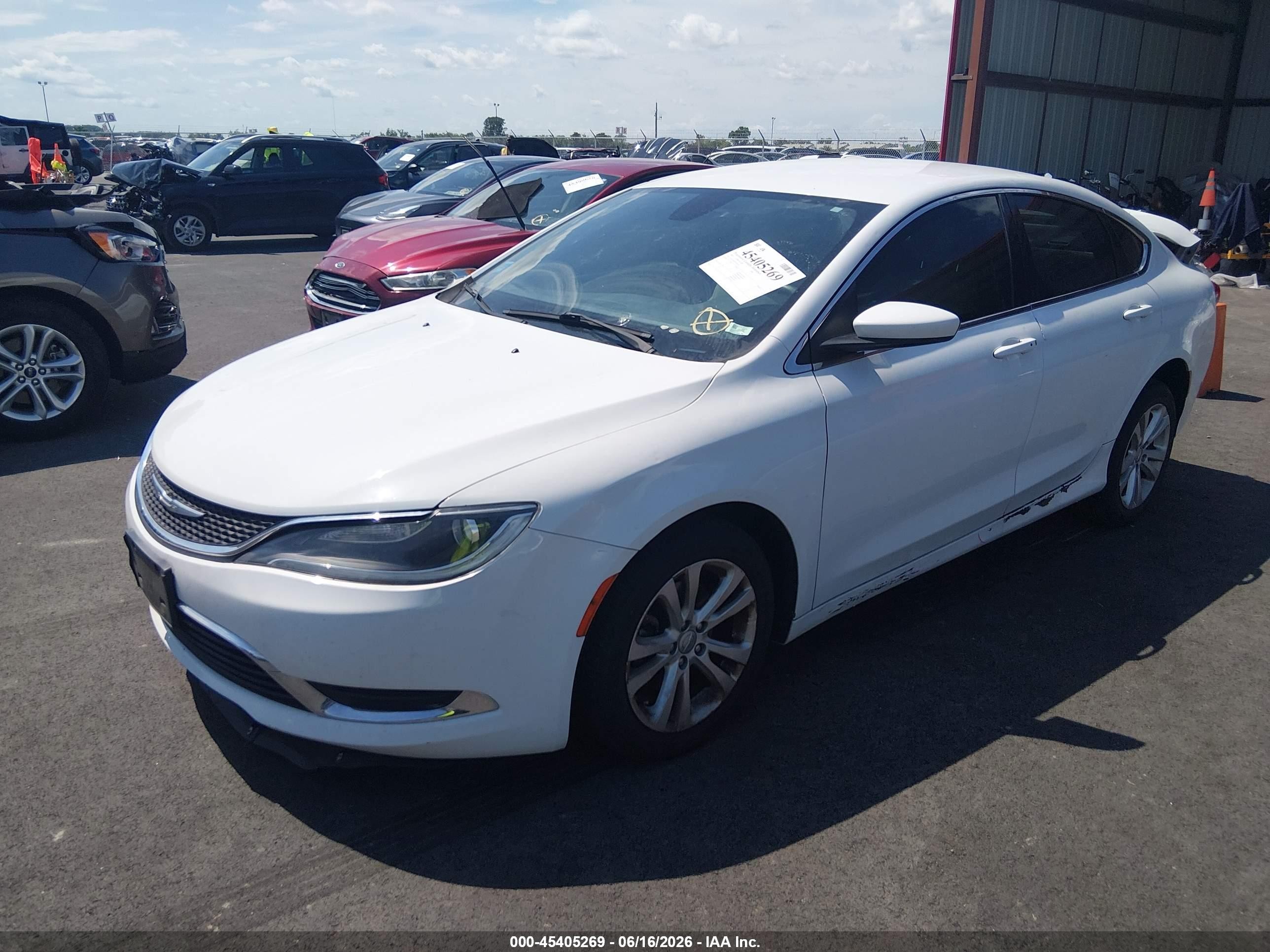 2015 Chrysler 200 Limited Белый vin: 1C3CCCAB2FN525258