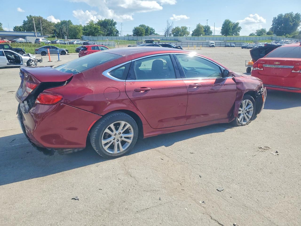 2015 Chrysler 200 Limited Burgundy vin: 1C3CCCAB2FN570751