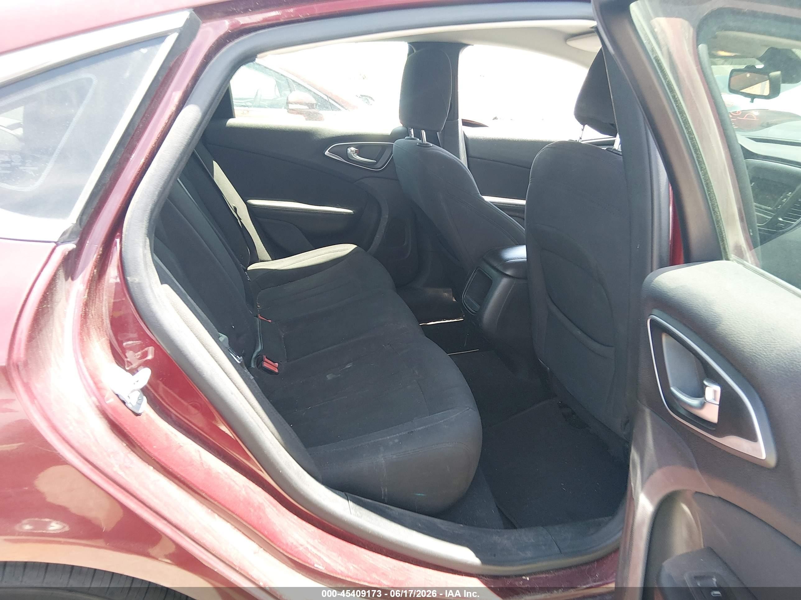 2015 Chrysler 200 Limited Maroon vin: 1C3CCCAB2FN583743