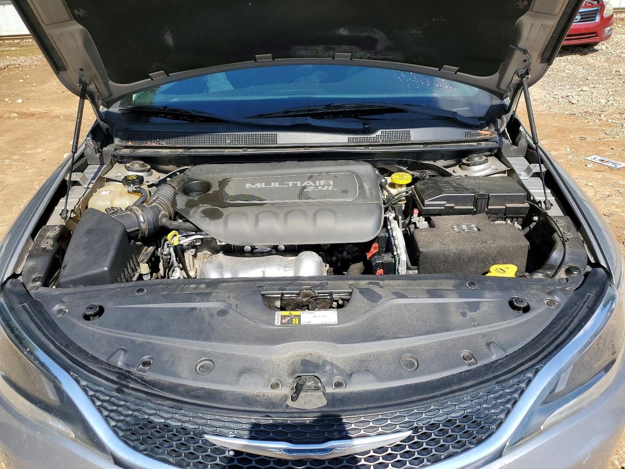 2015 Chrysler 200 Limited Silver vin: 1C3CCCAB2FN608253