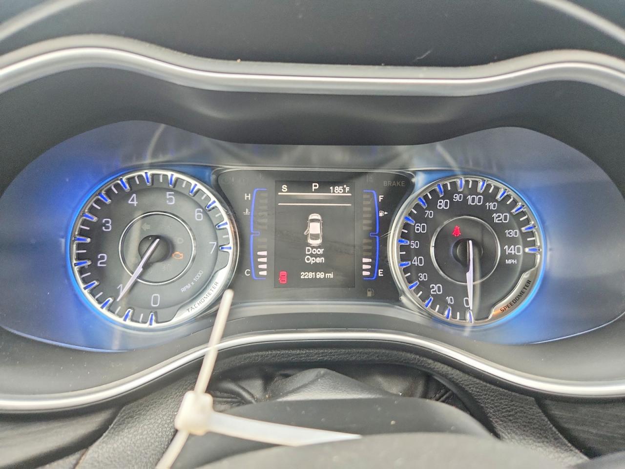 2015 Chrysler 200 Limited Gray vin: 1C3CCCAB2FN622962