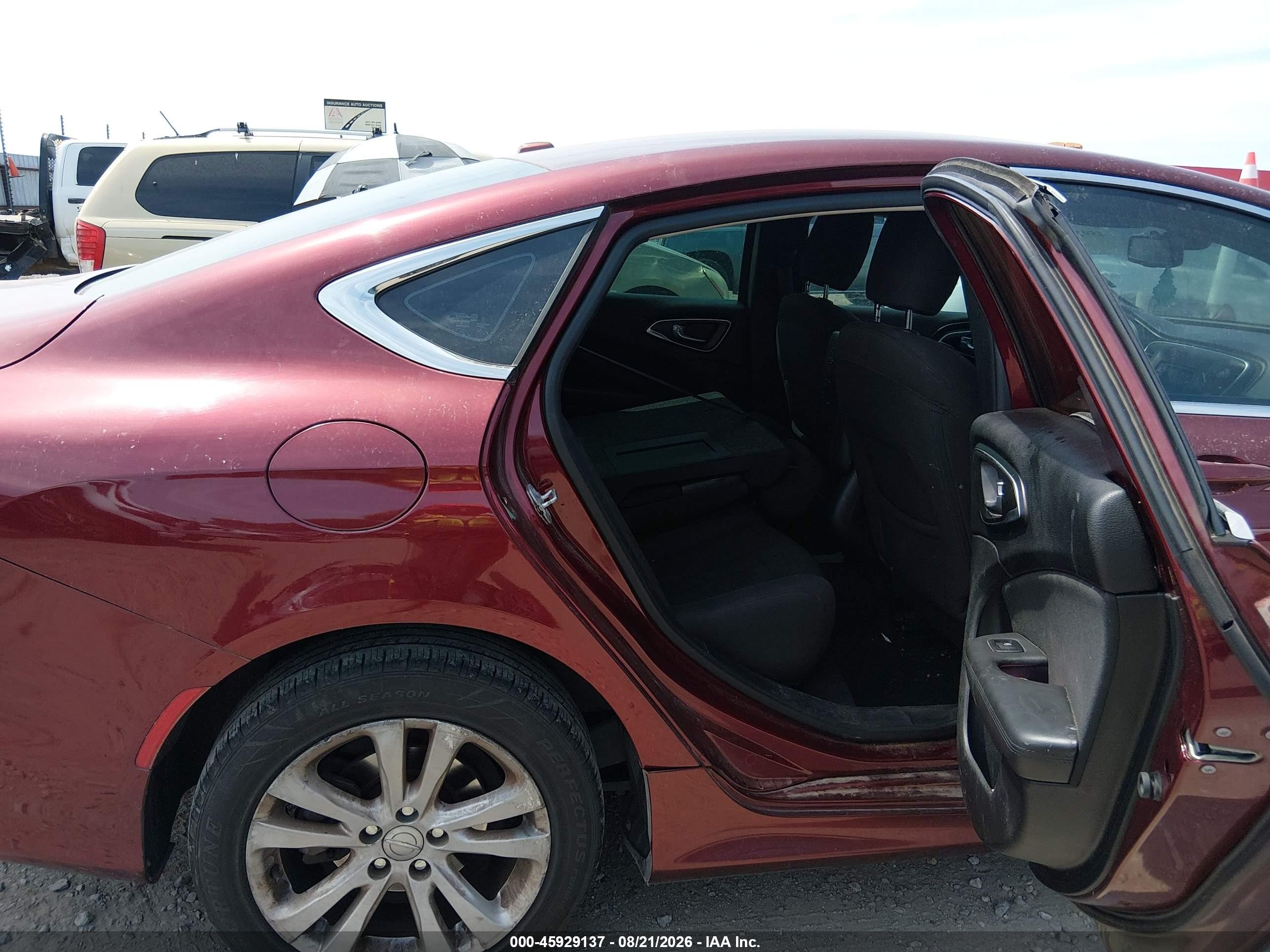 2015 Chrysler 200 Limited Бордовый vin: 1C3CCCAB2FN712418