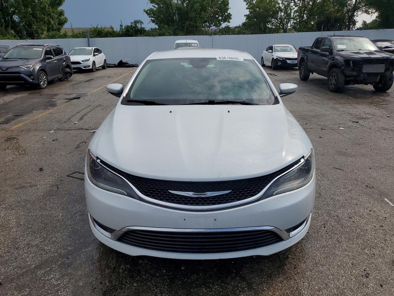 2015 Chrysler 200 Limited White vin: 1C3CCCAB2FN712466