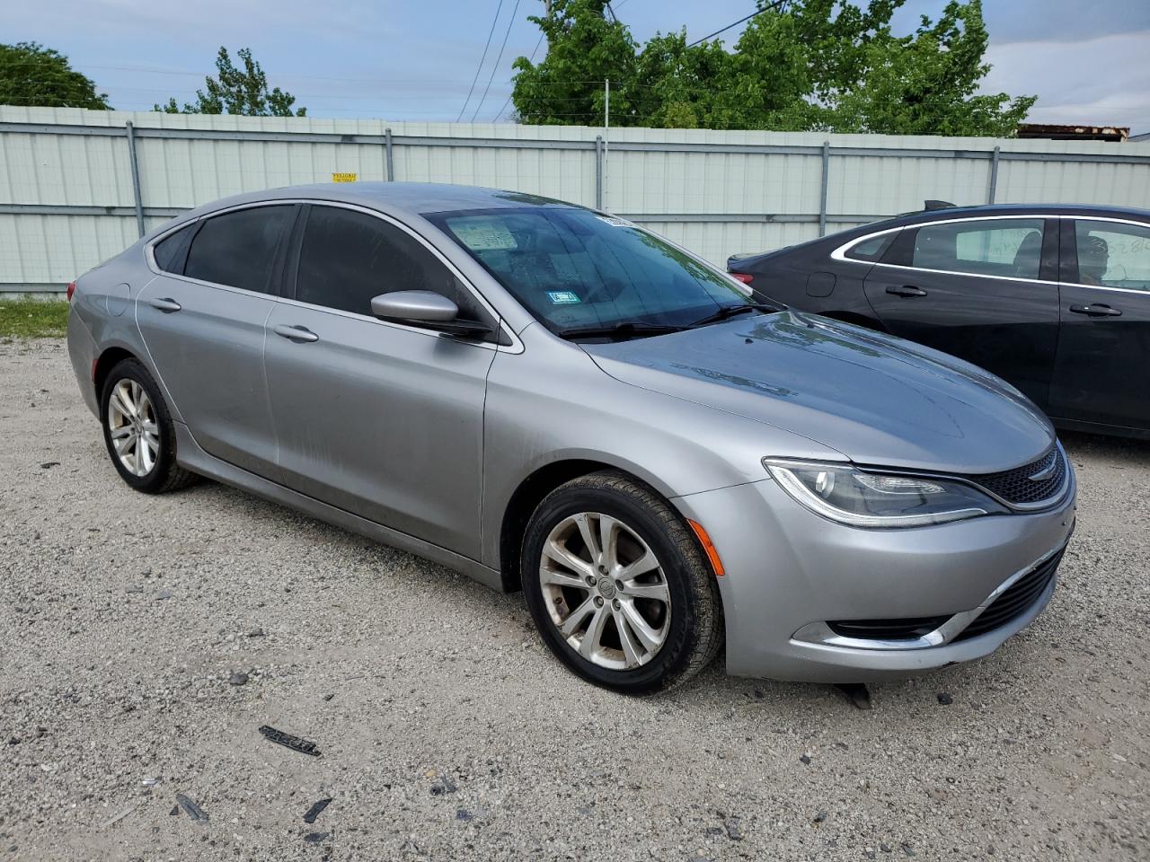 2016 Chrysler 200 Limited Silver vin: 1C3CCCAB2GN140607