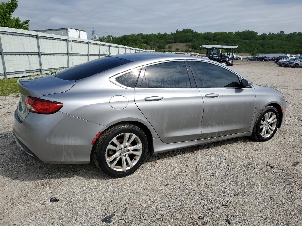 2016 Chrysler 200 Limited Silver vin: 1C3CCCAB2GN140607