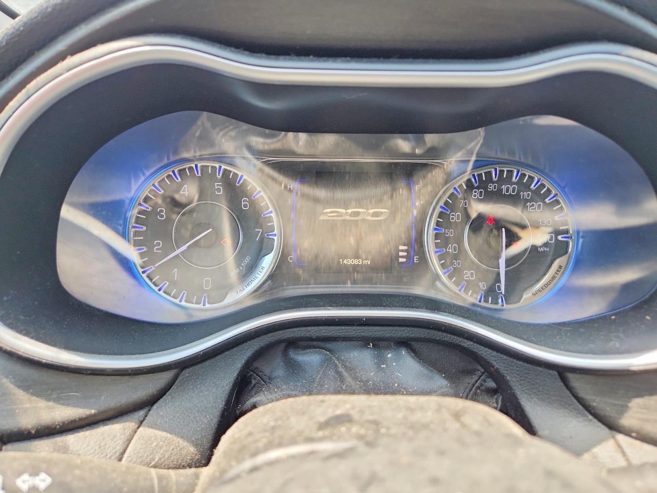 2015 Chrysler 200 Limited Silver vin: 1C3CCCAB3FN526354