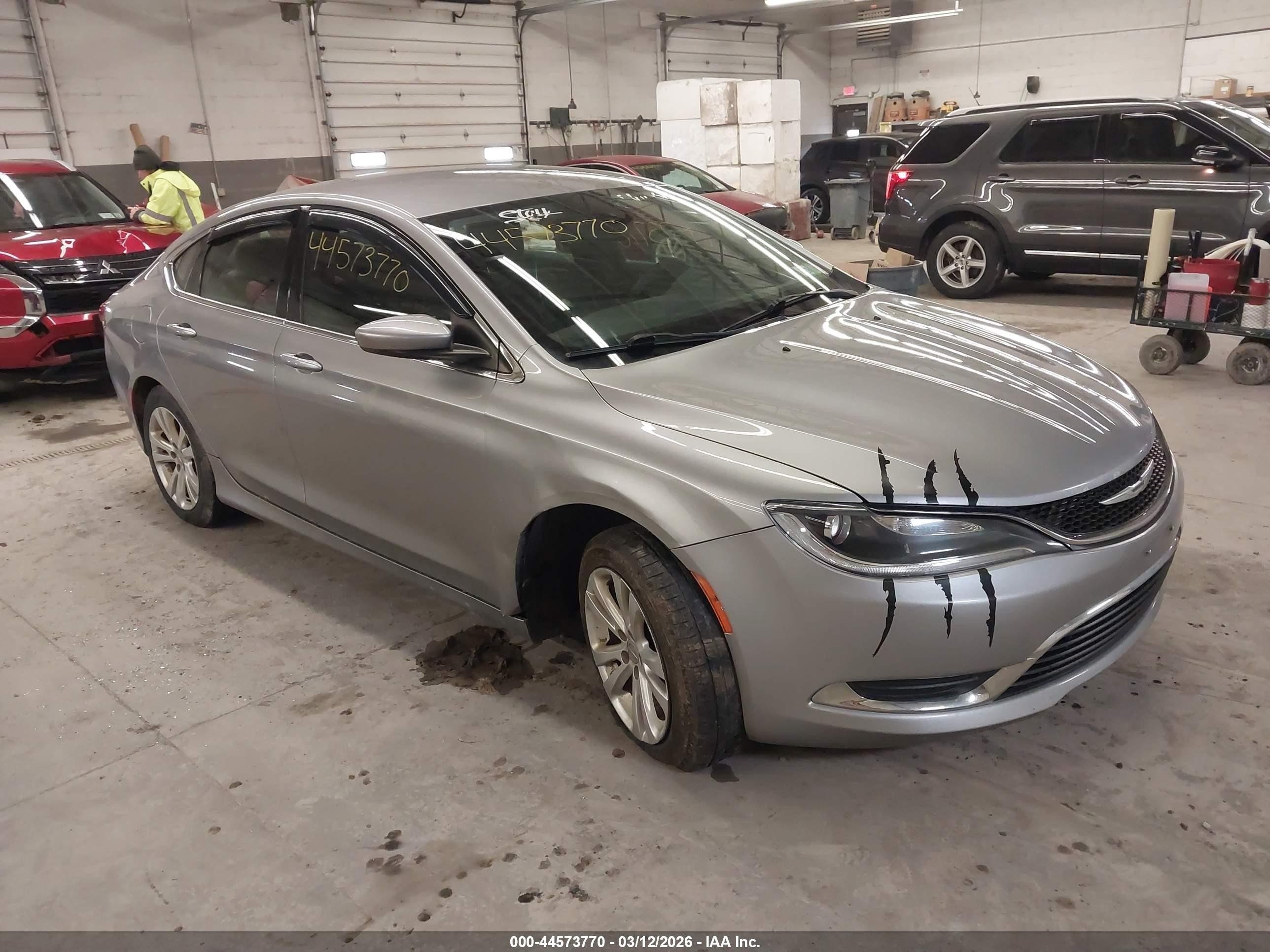 2015 Chrysler 200 Limited Silver vin: 1C3CCCAB3FN547060