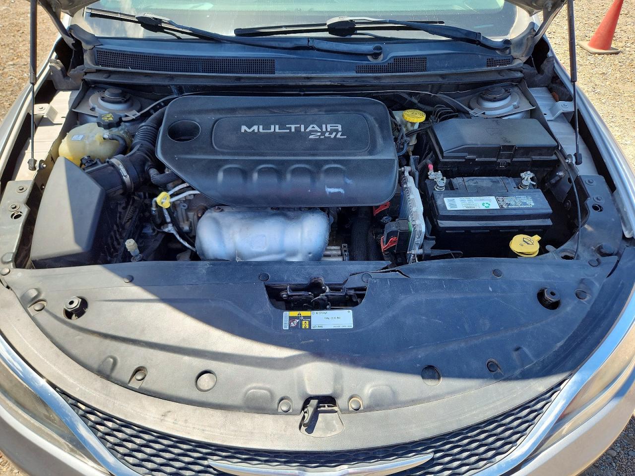 2015 Chrysler 200 Limited Silver vin: 1C3CCCAB3FN594086