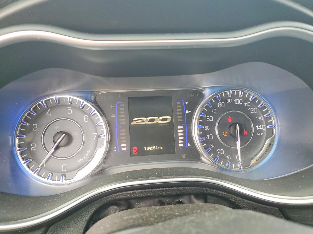 2015 Chrysler 200 Белый vin: 1C3CCCAB3FN598770