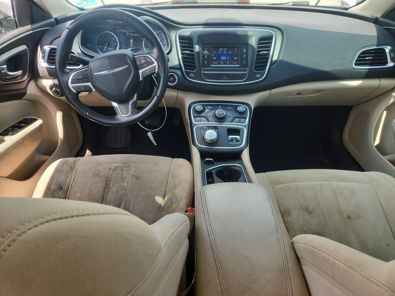 2015 Chrysler 200 Limited White vin: 1C3CCCAB3FN612389