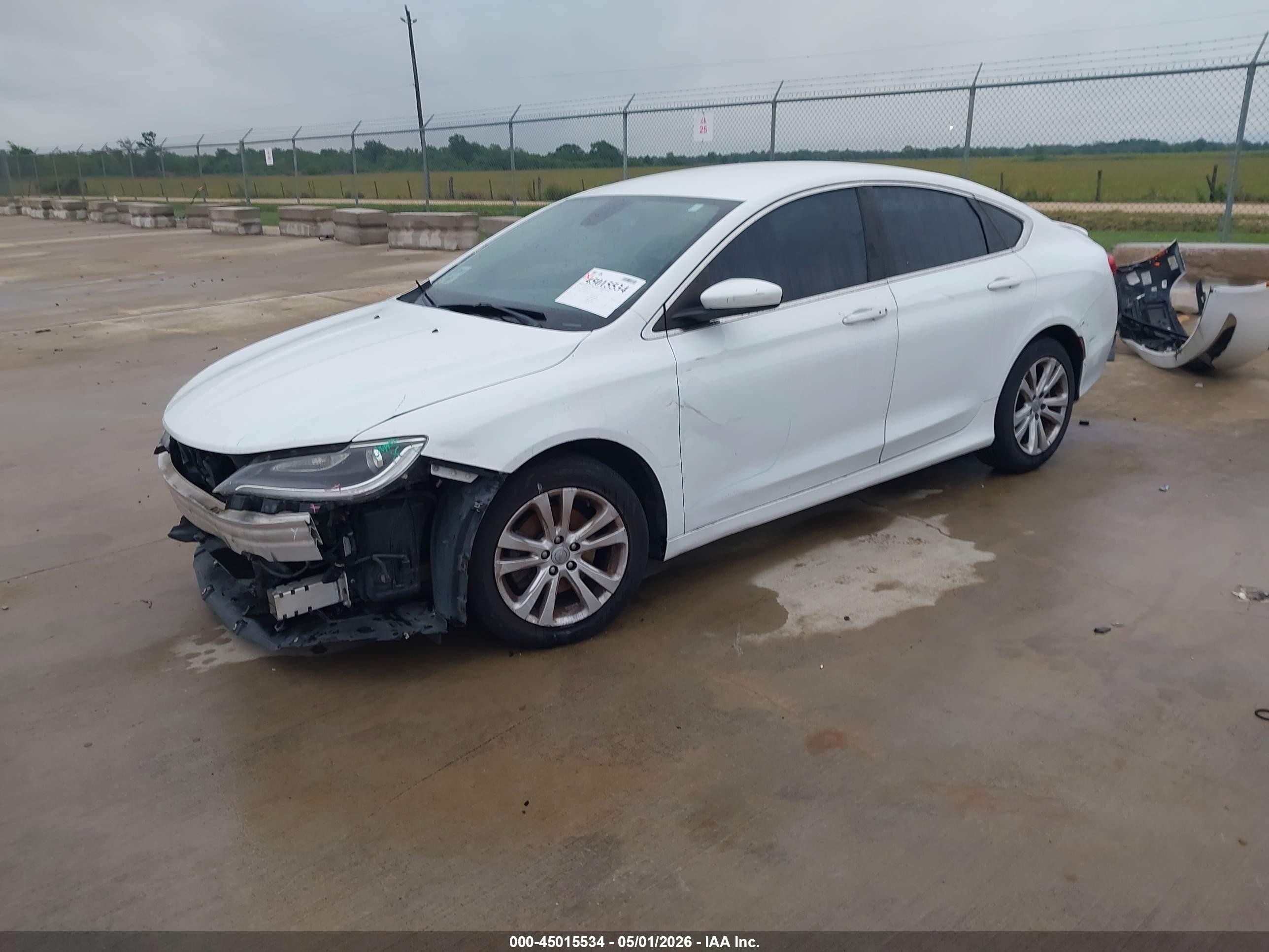 2015 Chrysler 200 Limited White vin: 1C3CCCAB3FN653072