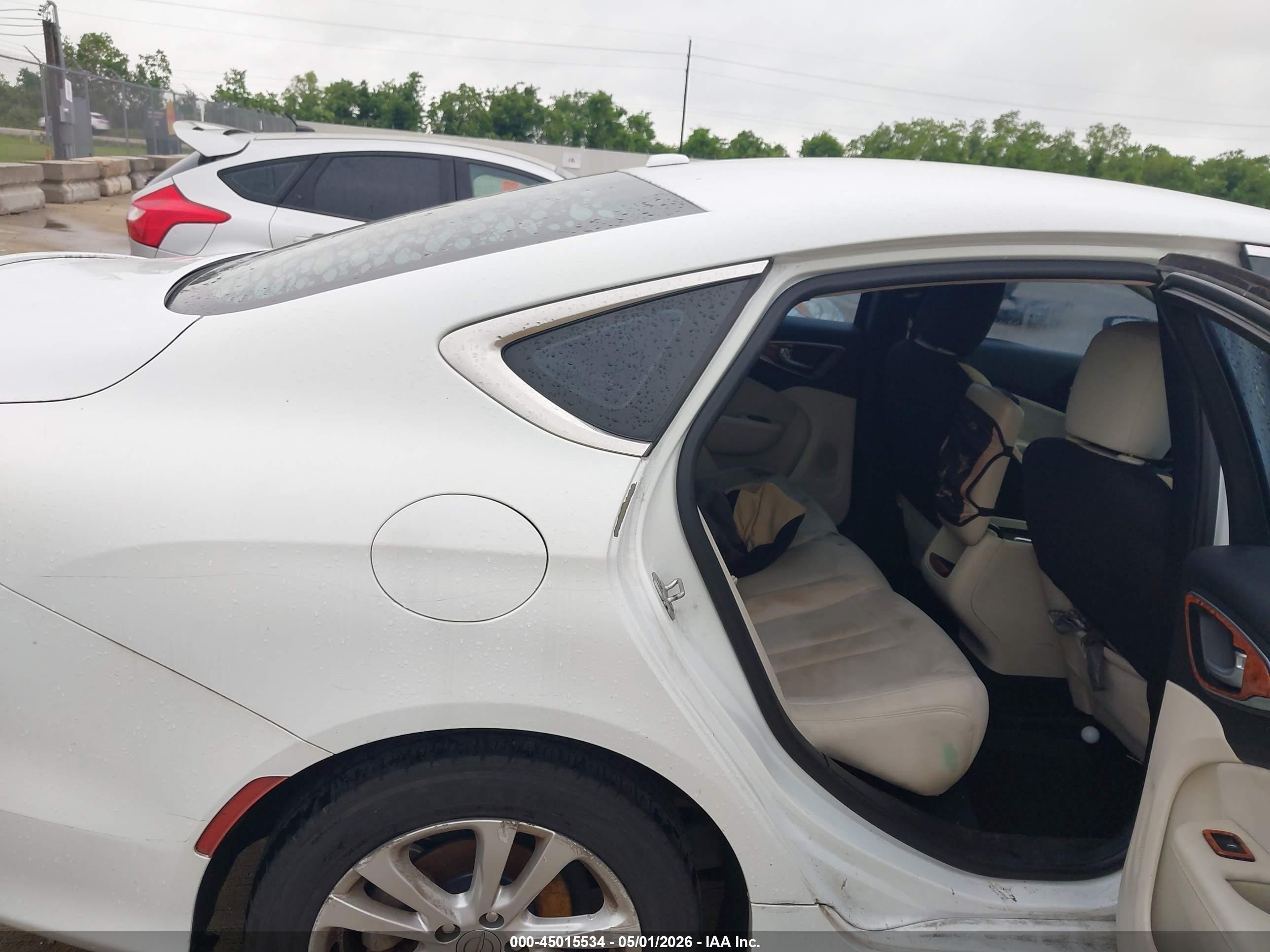 2015 Chrysler 200 Limited White vin: 1C3CCCAB3FN653072