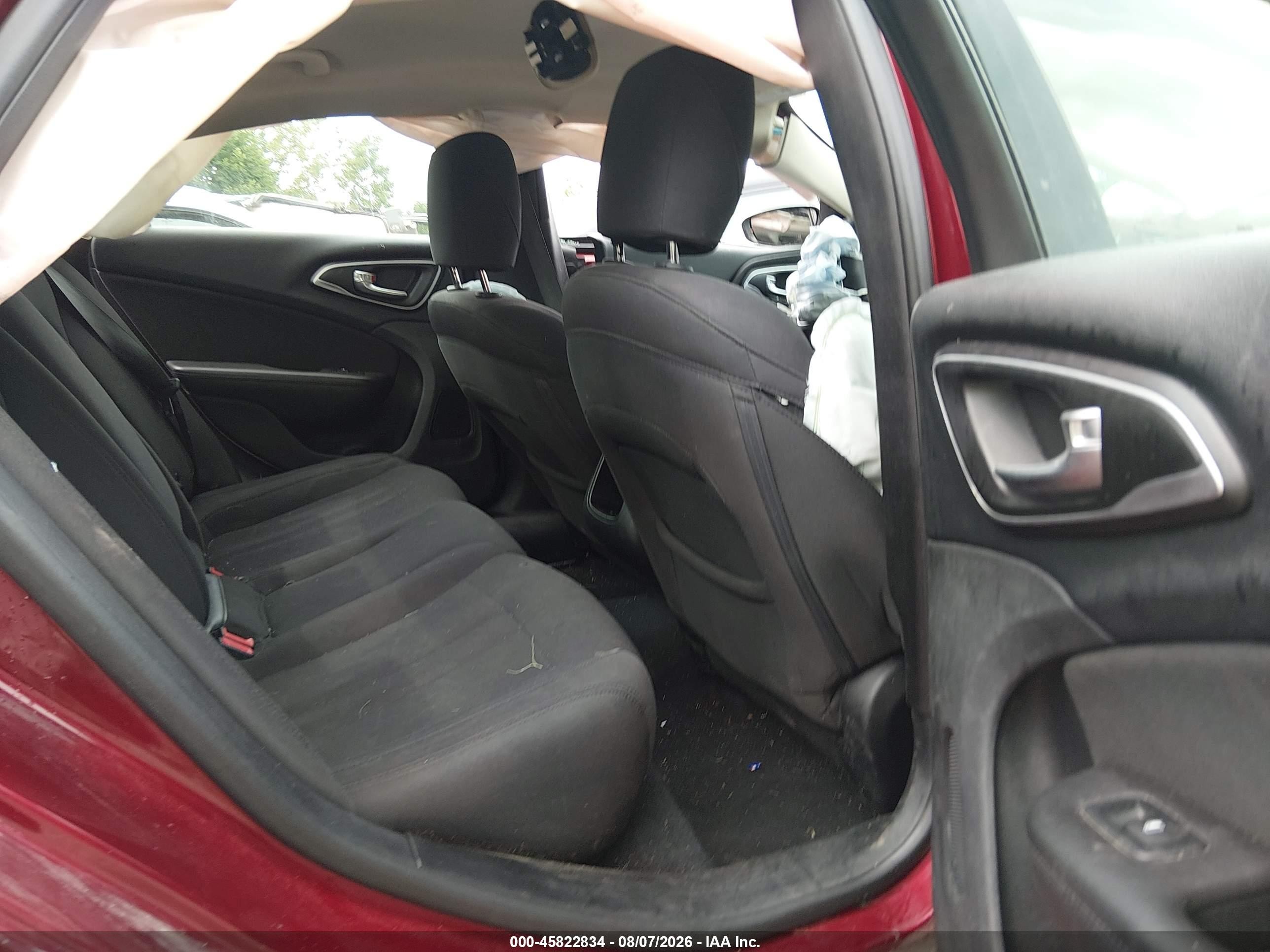 2015 Chrysler 200 Limited Red vin: 1C3CCCAB3FN693295