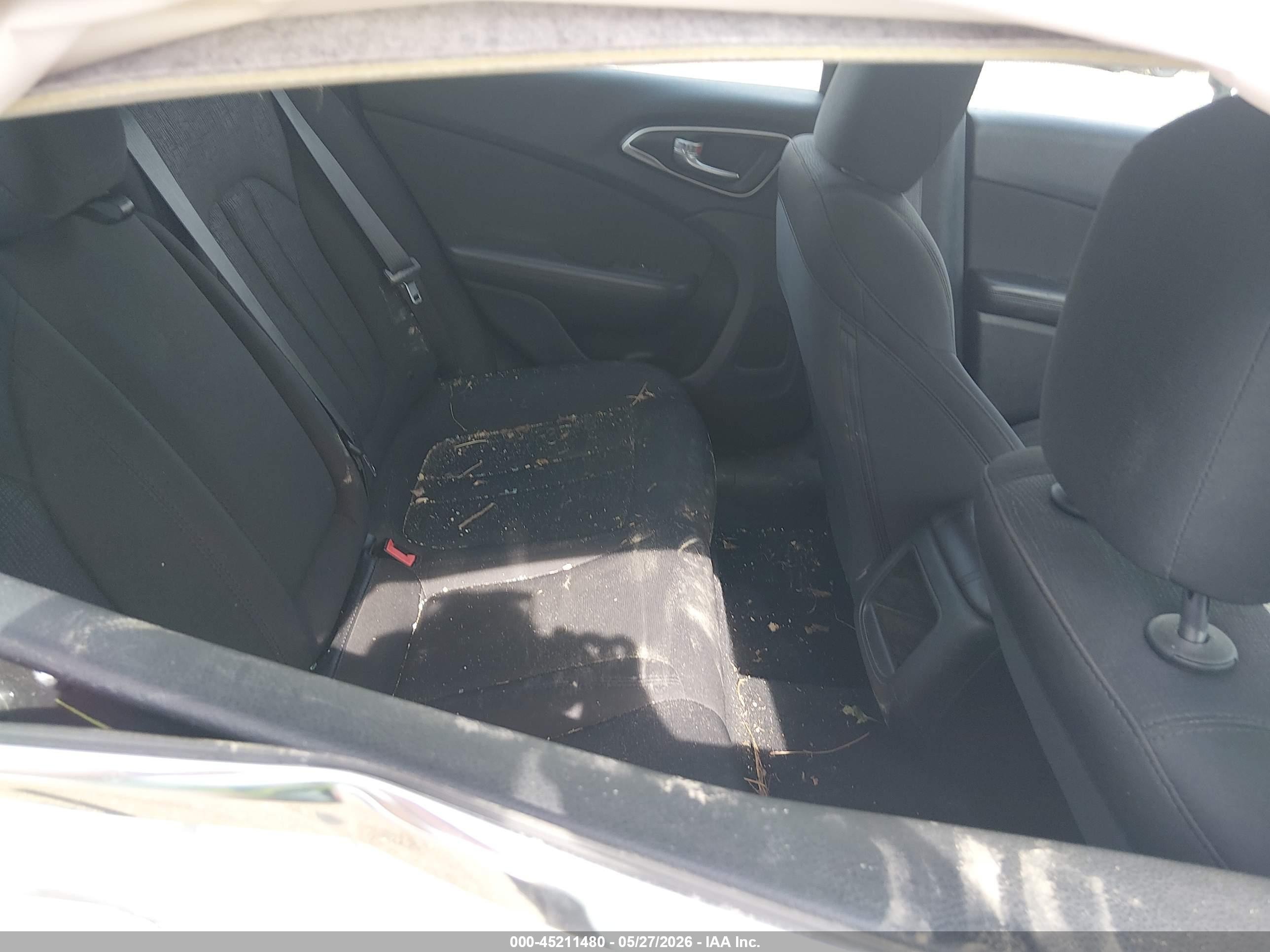 2015 Chrysler 200 Limited Белый vin: 1C3CCCAB3FN723931
