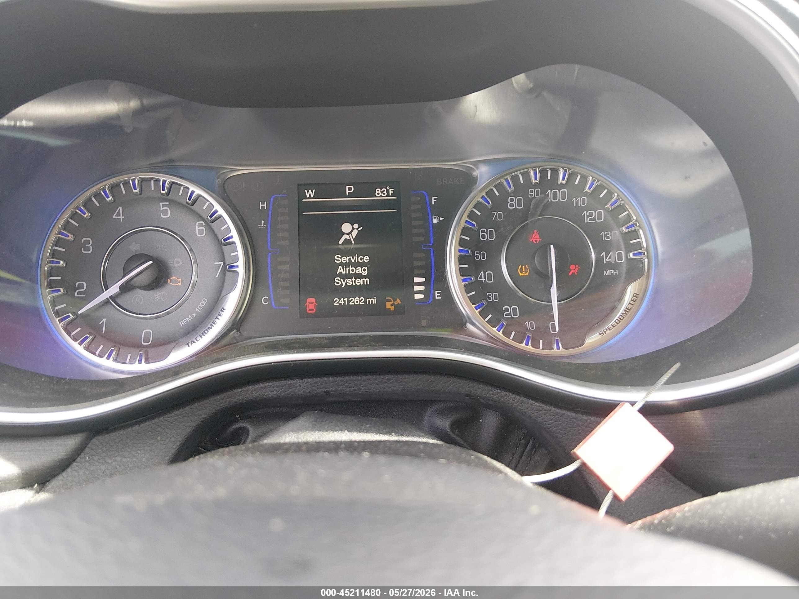 2015 Chrysler 200 Limited Белый vin: 1C3CCCAB3FN723931