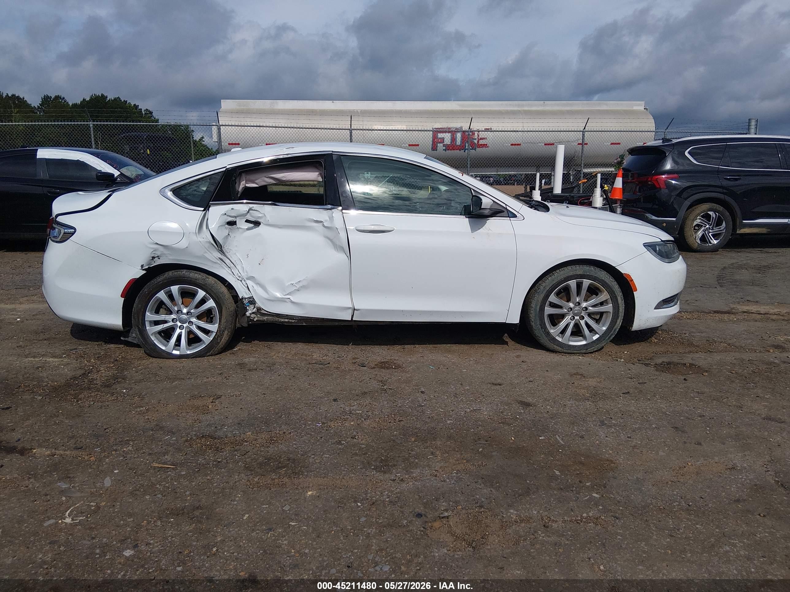 2015 Chrysler 200 Limited Белый vin: 1C3CCCAB3FN723931