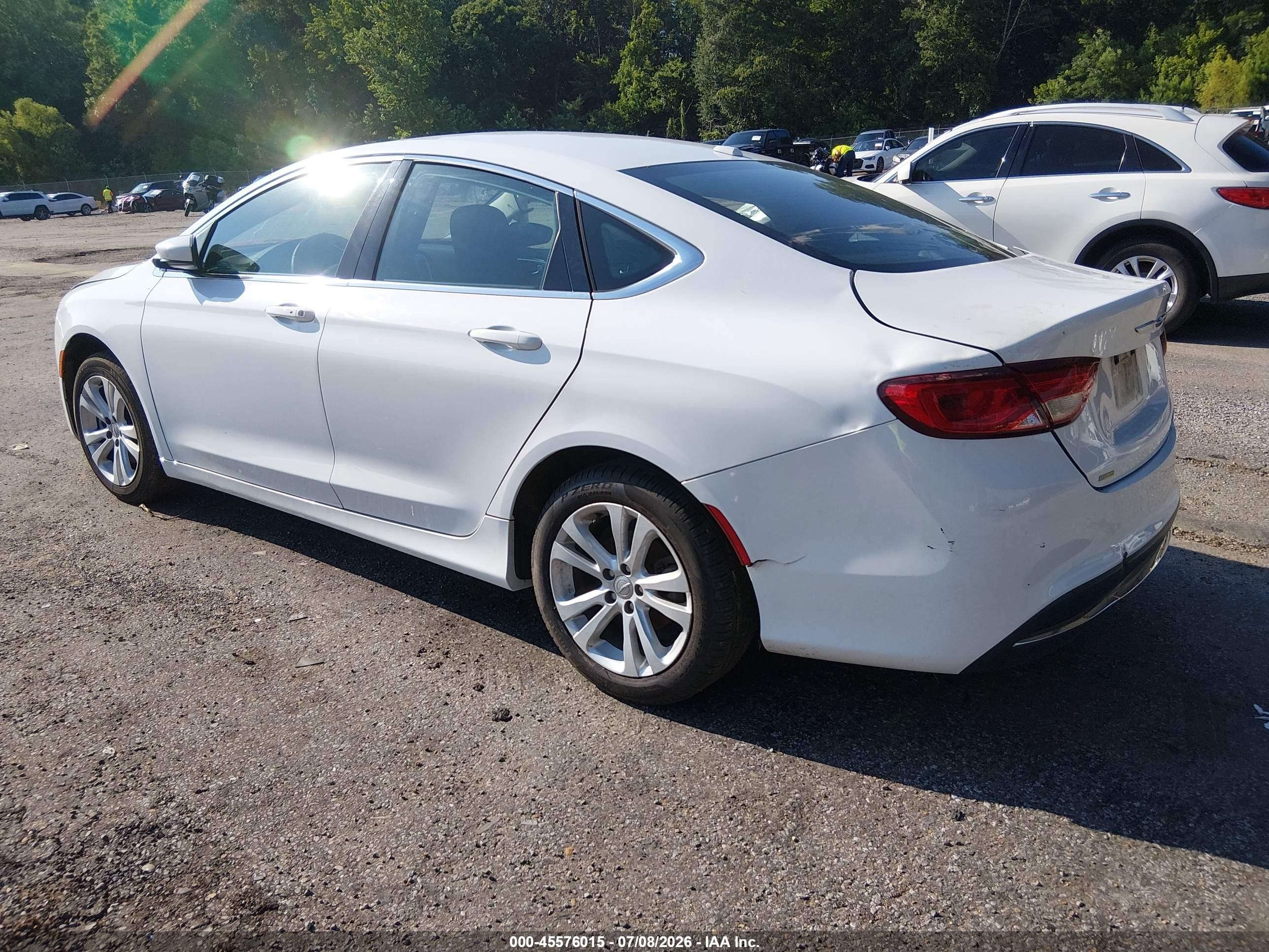 2015 Chrysler 200 Limited White vin: 1C3CCCAB3FN723931