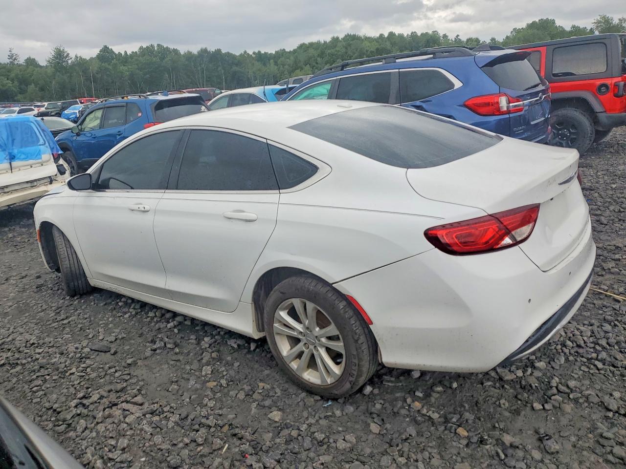 2015 Chrysler 200 Limited White vin: 1C3CCCAB3FN725534