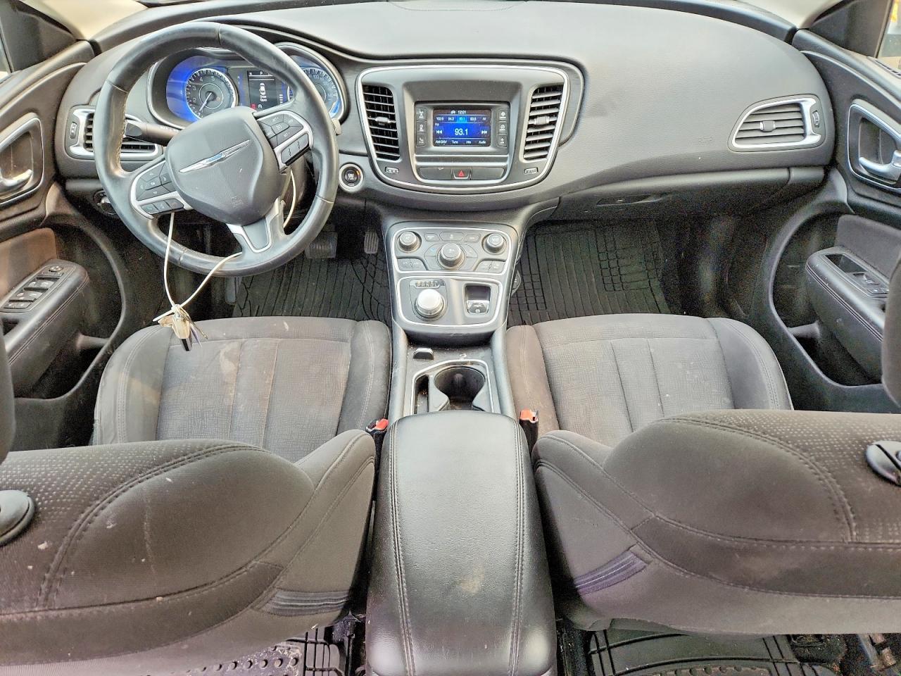 2015 Chrysler 200 Limited Серебряный vin: 1C3CCCAB3FN726134