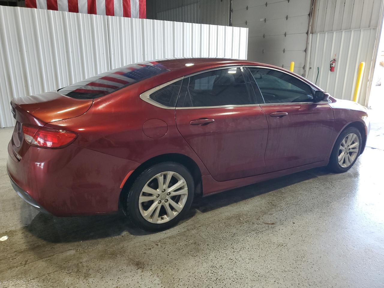 2016 Chrysler 200 Limited Темно-бордовый vin: 1C3CCCAB3GN148246 Damage: Right Qtr Panel, Dent(S) W/ Paint Dmg, 1/2 To 1 Inch