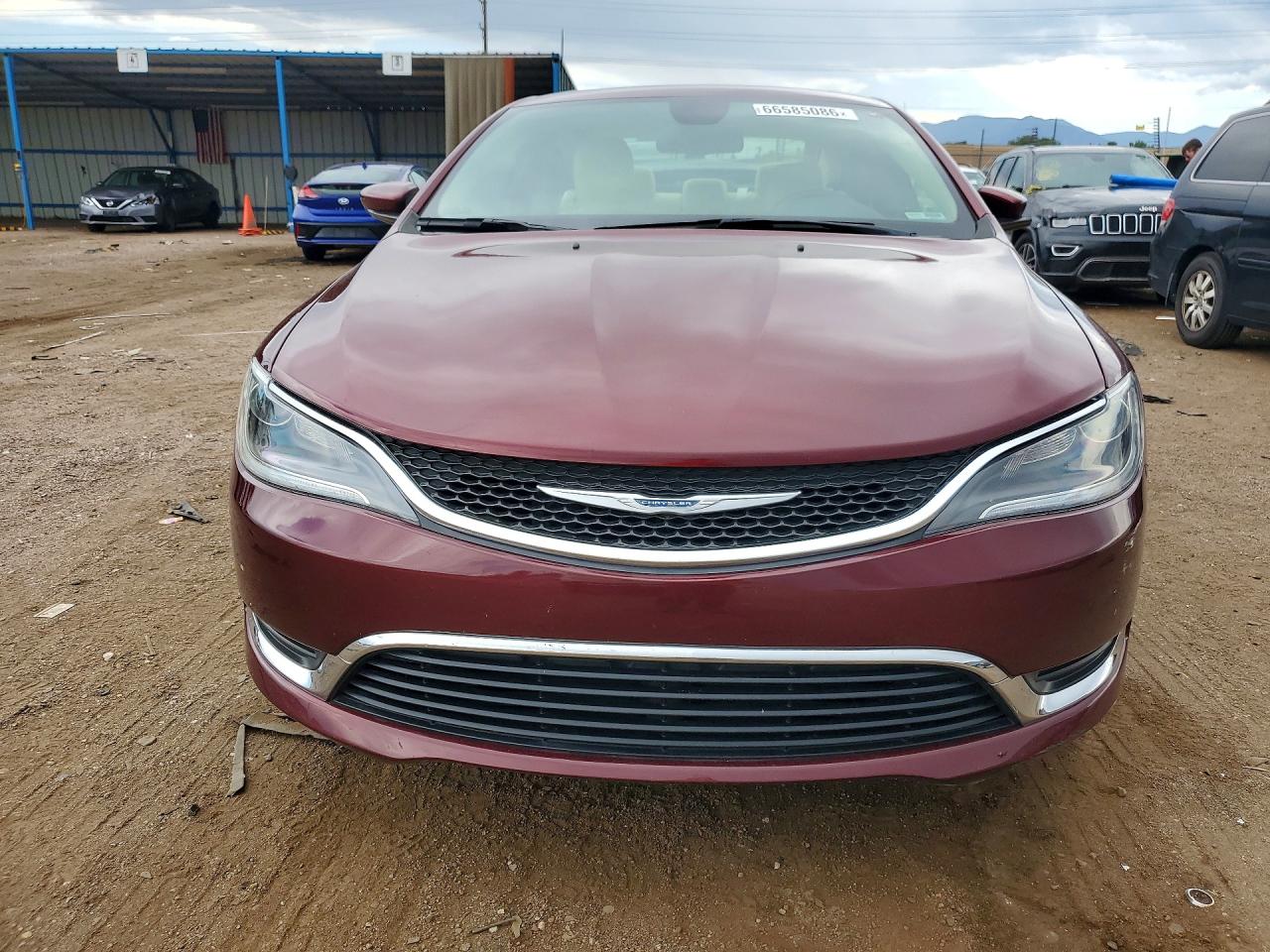 2016 Chrysler 200 Limited Burgundy vin: 1C3CCCAB3GN165516