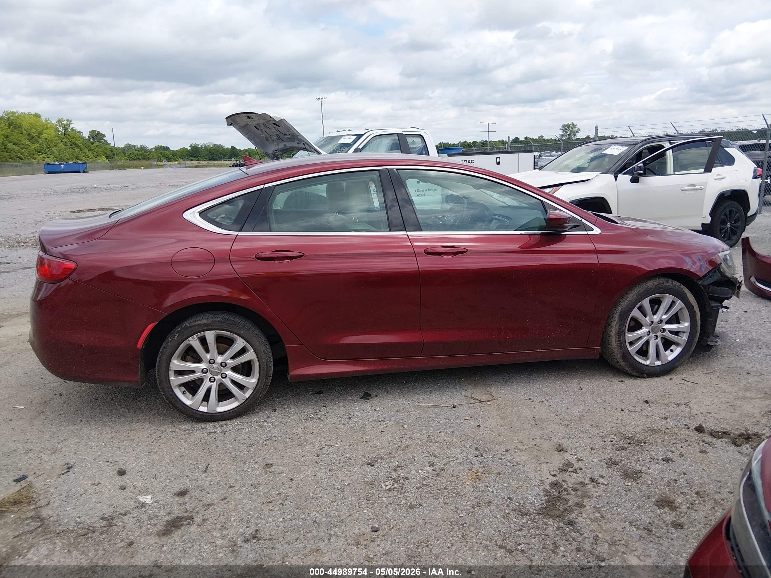 2017 Chrysler 200 Limited Platinum Red vin: 1C3CCCAB3HN501473