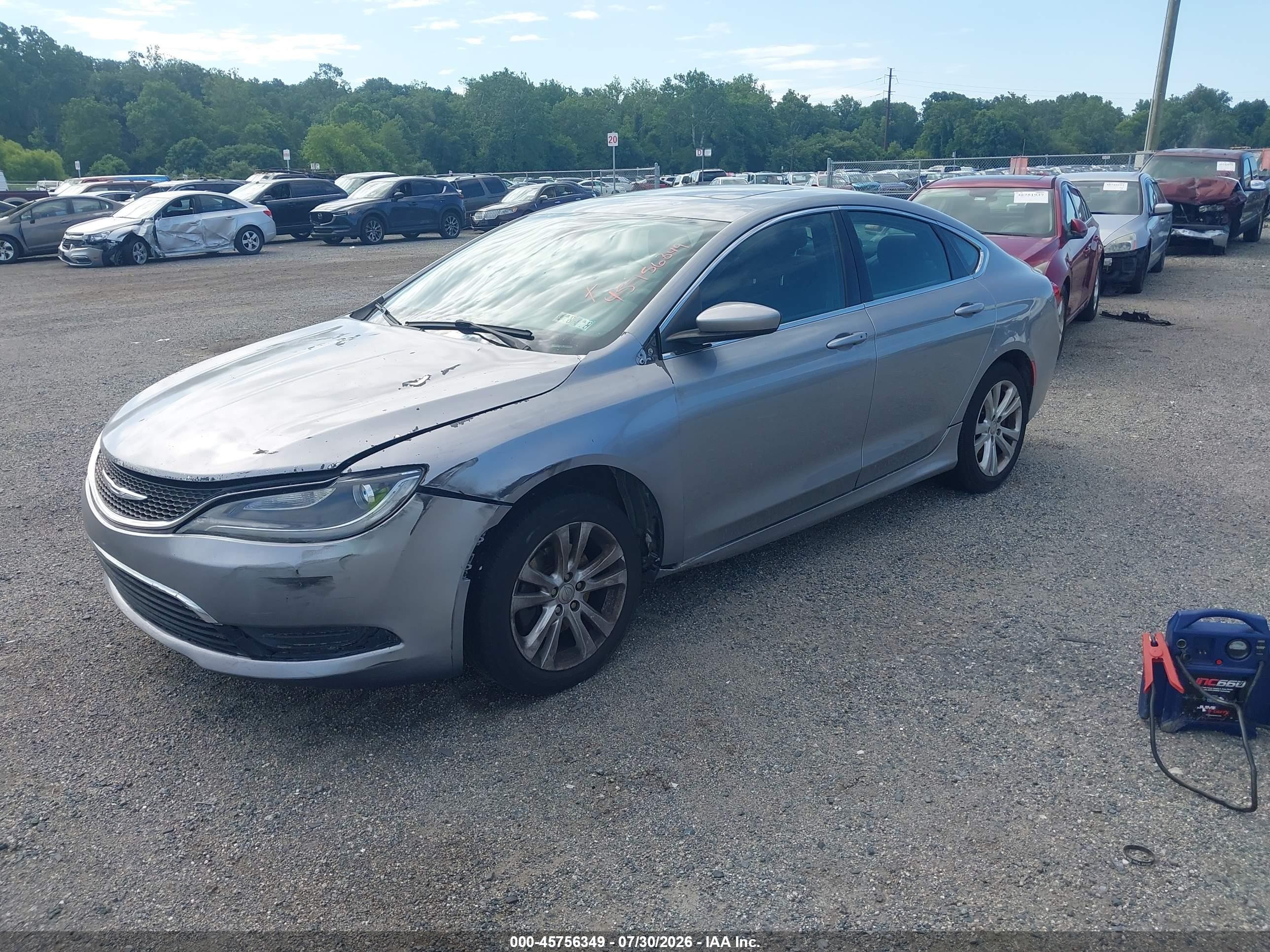 2015 Chrysler 200 Limited Silver vin: 1C3CCCAB4FN538321