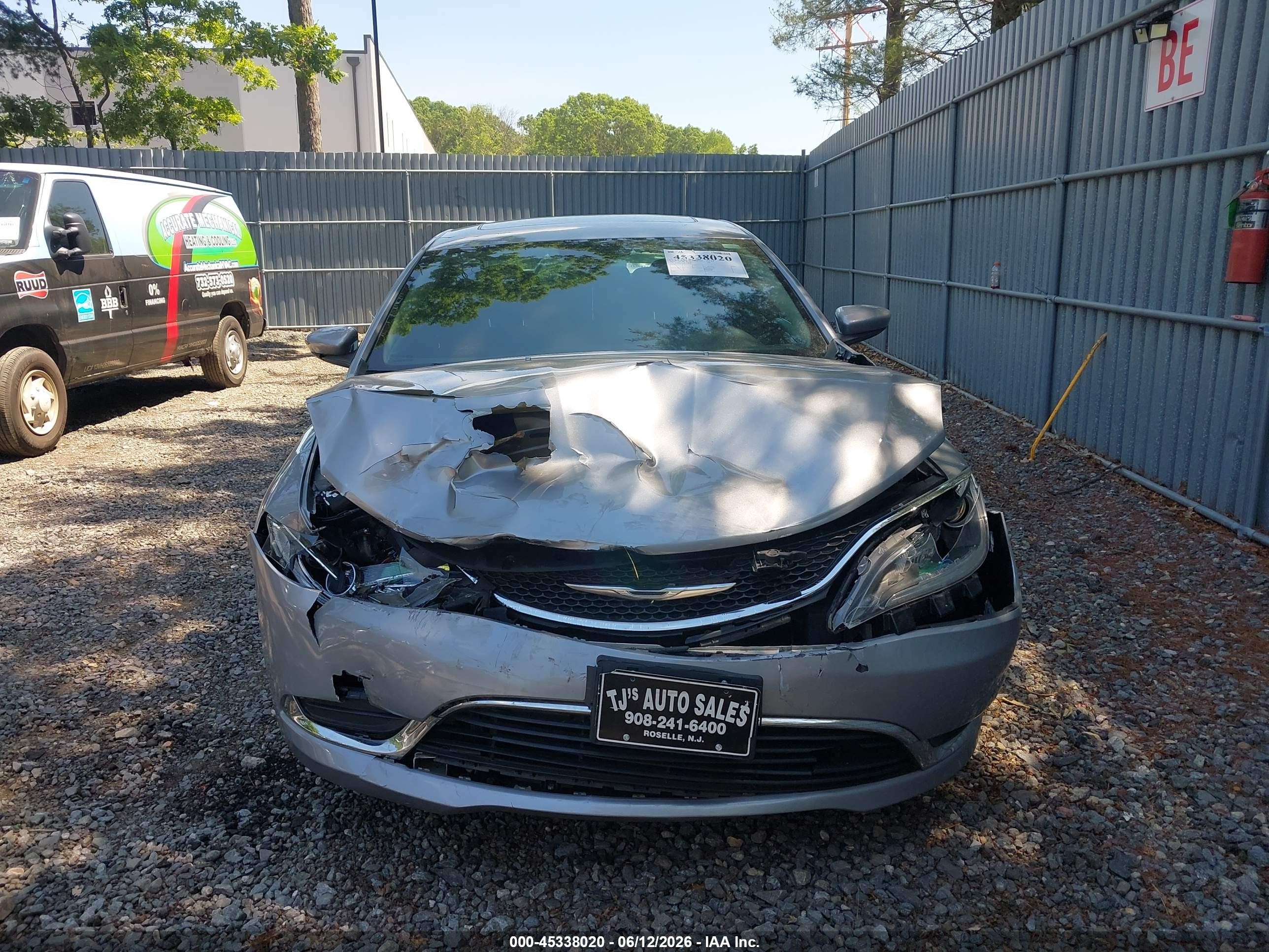 2015 Chrysler 200 Limited Gray vin: 1C3CCCAB4FN539498