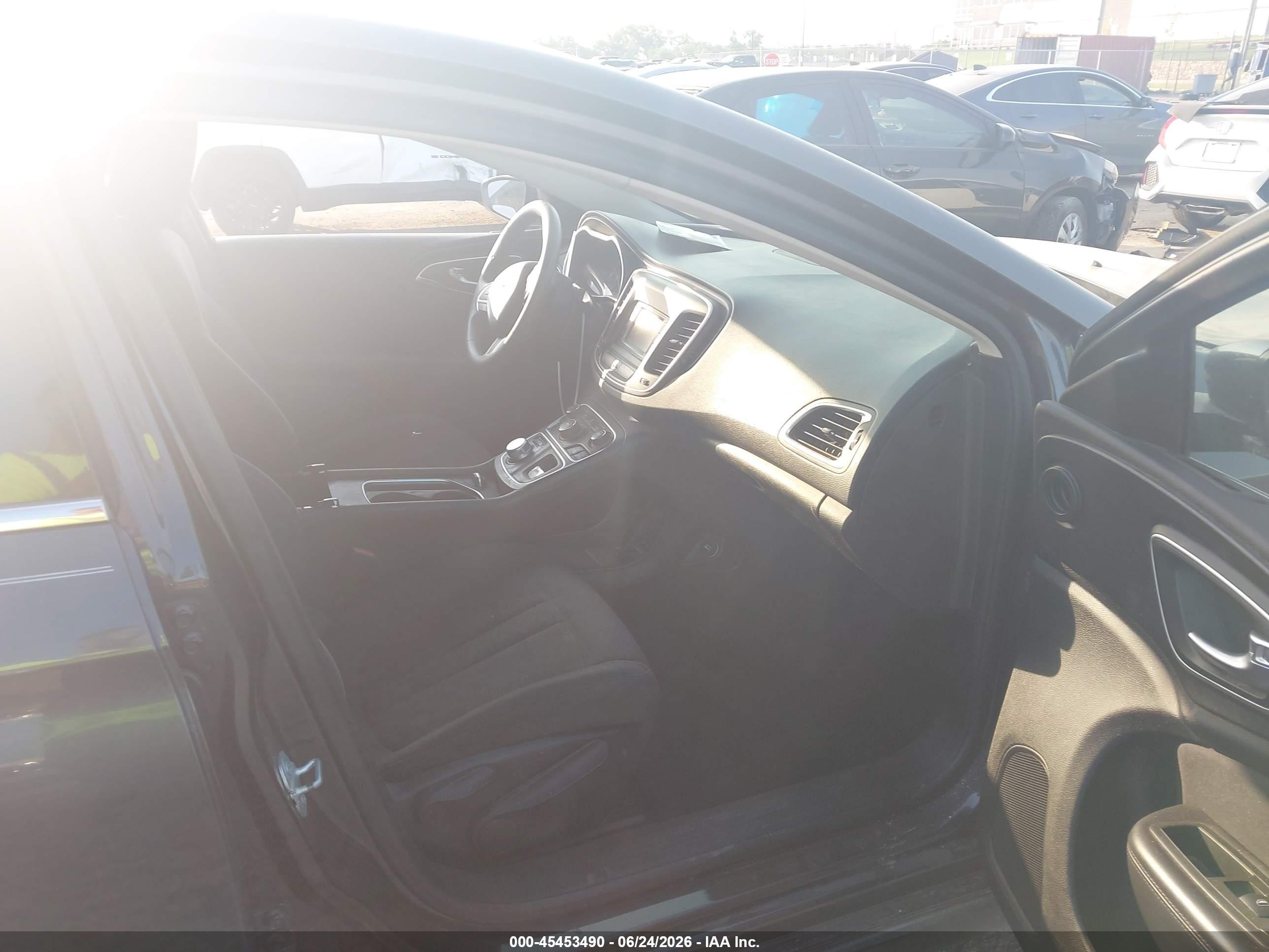 2015 Chrysler 200 Limited Gray vin: 1C3CCCAB4FN562750