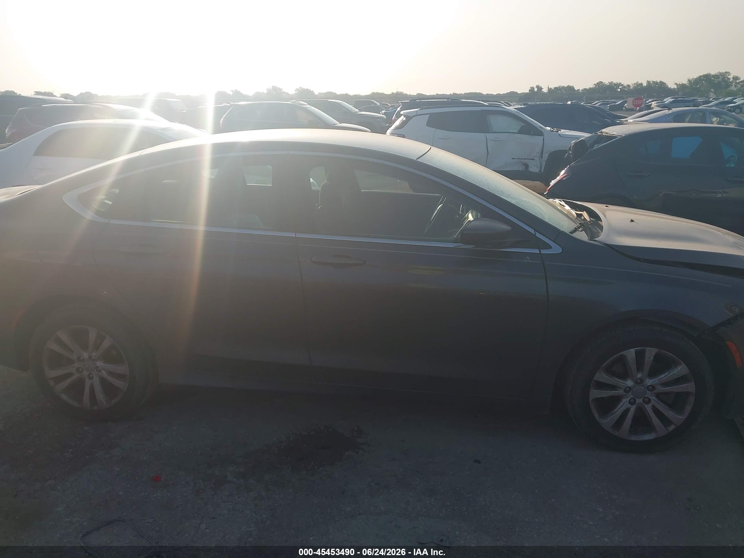 2015 Chrysler 200 Limited Gray vin: 1C3CCCAB4FN562750