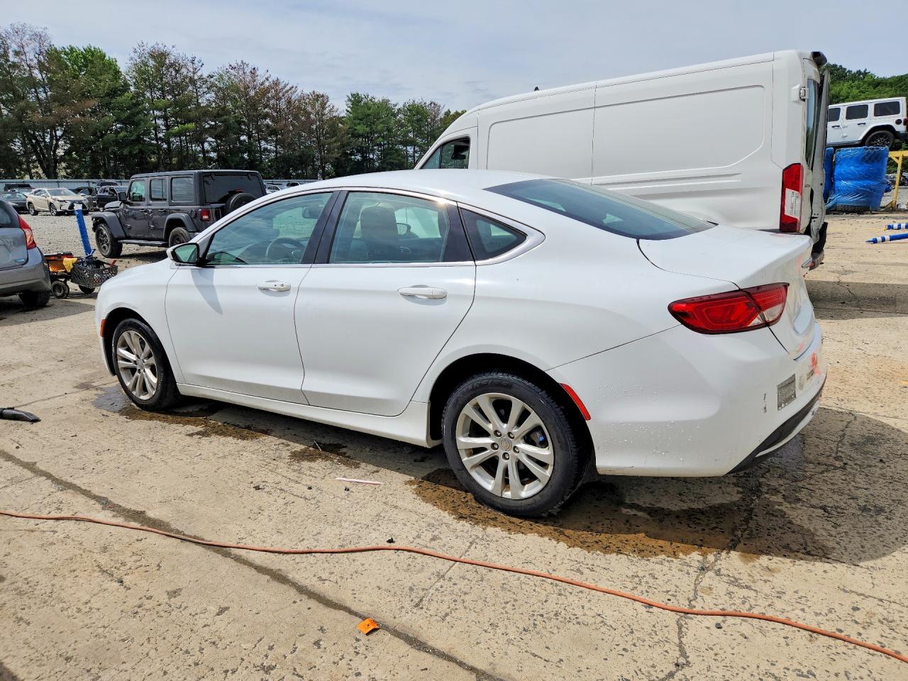 2015 Chrysler 200 Limited Белый vin: 1C3CCCAB4FN577653