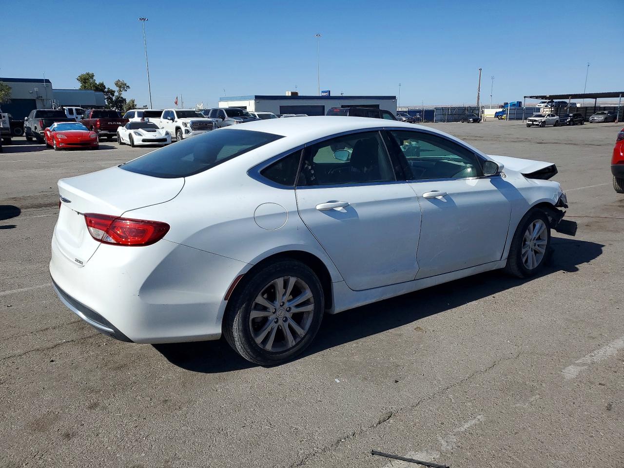 2015 Chrysler 200 Limited White vin: 1C3CCCAB4FN580150