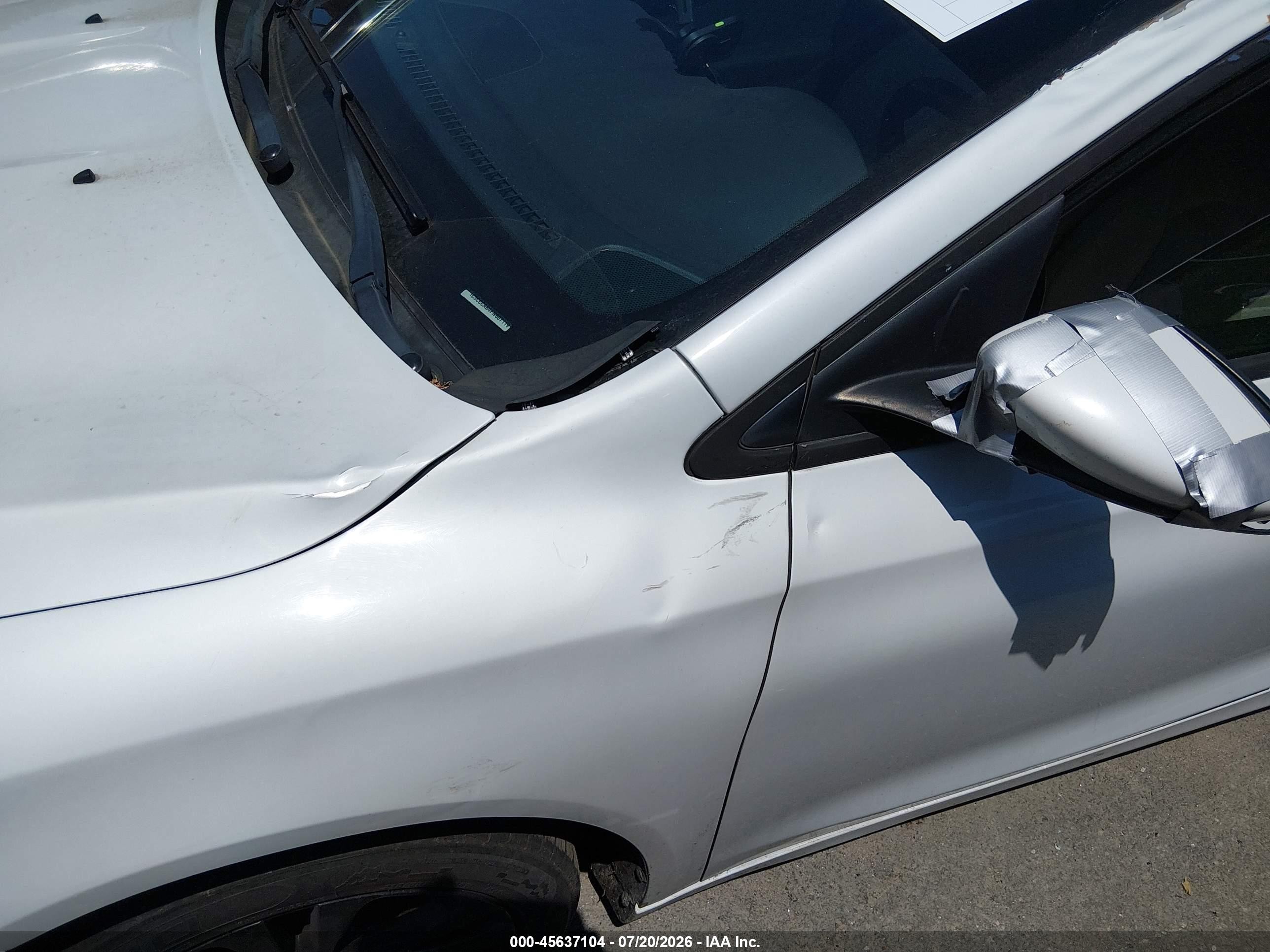 2015 Chrysler 200 Limited White vin: 1C3CCCAB4FN607119