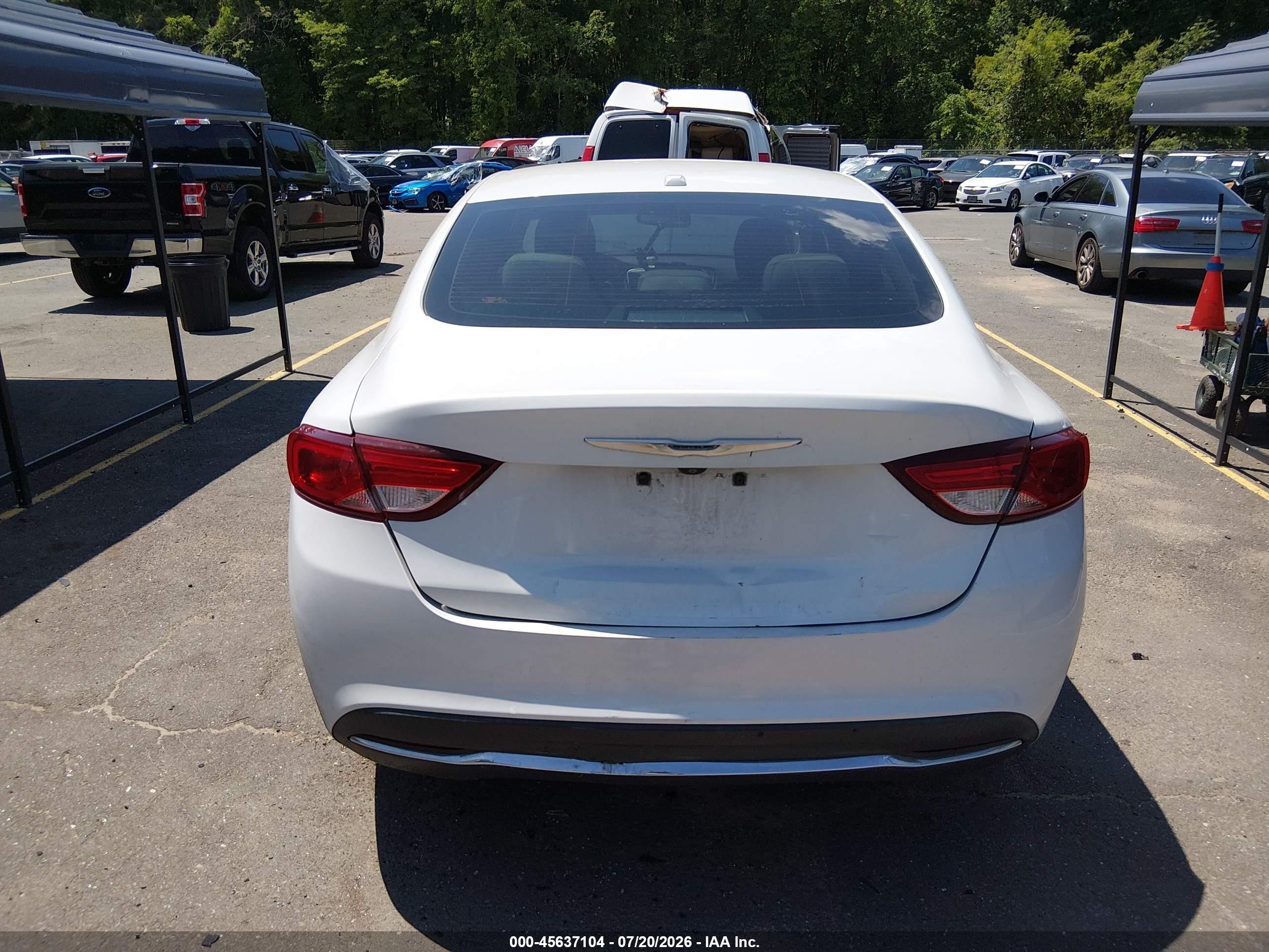 2015 Chrysler 200 Limited White vin: 1C3CCCAB4FN607119