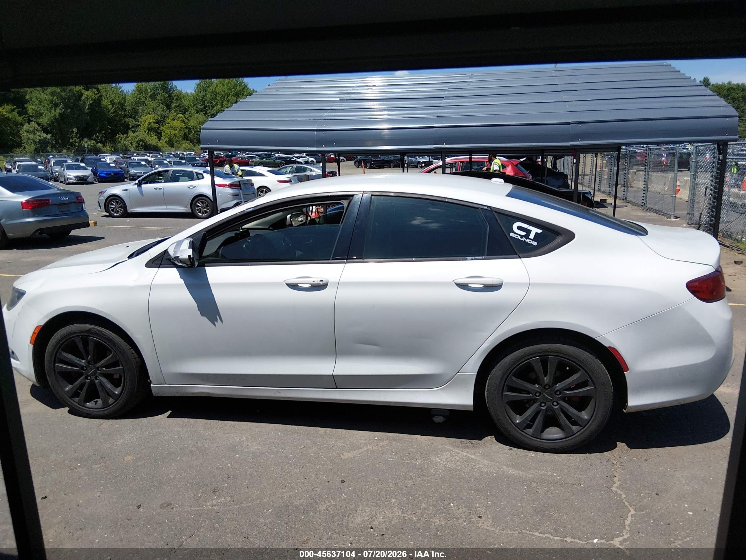 2015 Chrysler 200 Limited White vin: 1C3CCCAB4FN607119